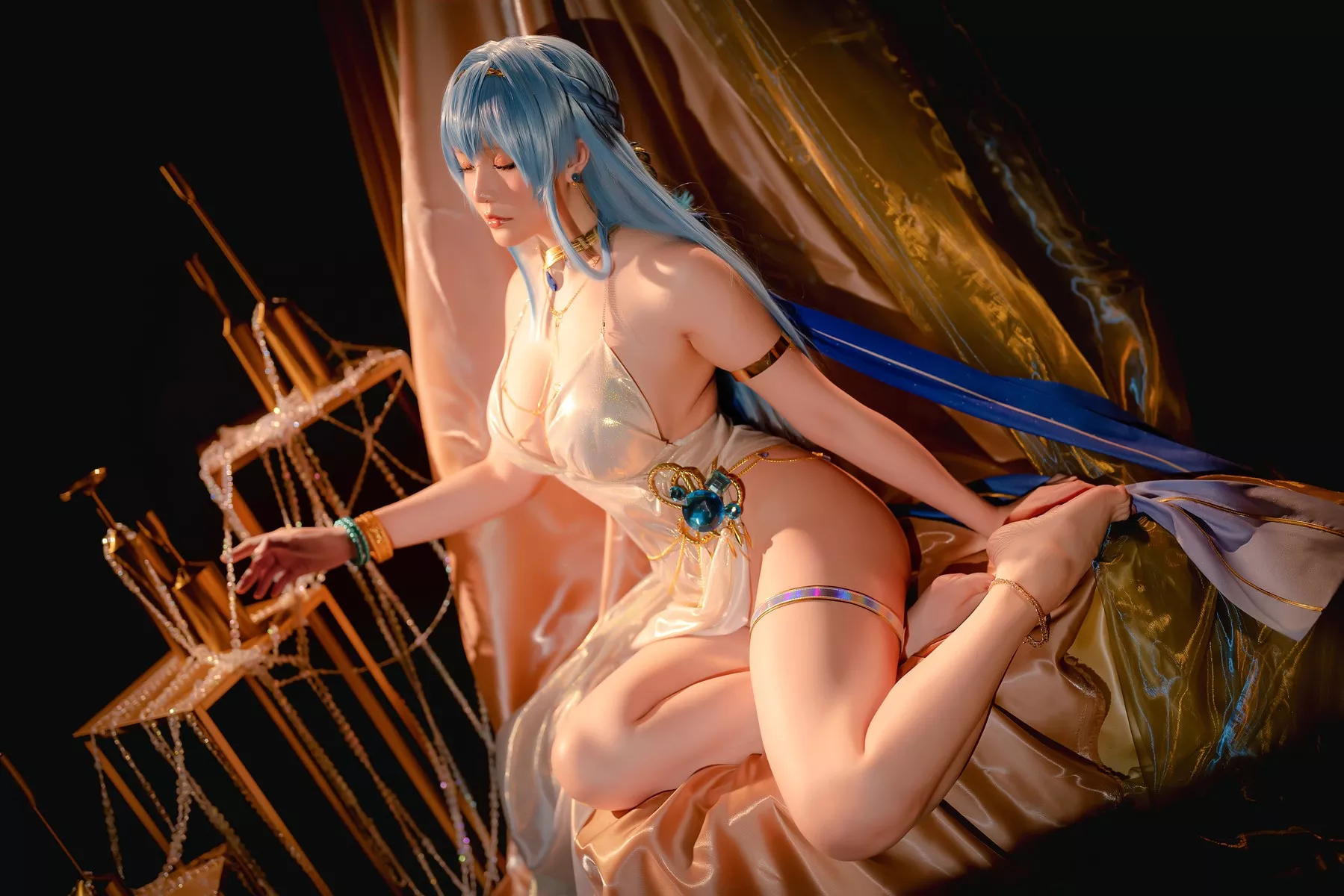 美女Cosplay 魅魔私摄 星之迟迟 Hoshilily Nikke 海伦