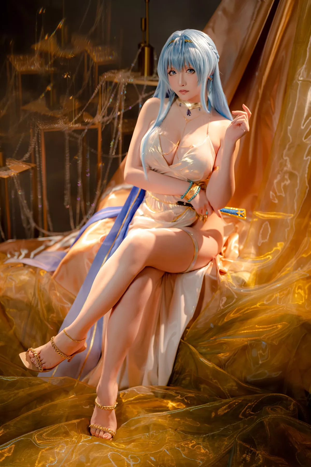 美女Cosplay 魅魔私摄 星之迟迟 Hoshilily Nikke 海伦