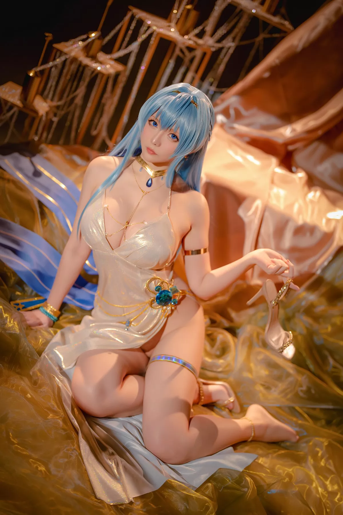 美女Cosplay 魅魔私摄 星之迟迟 Hoshilily Nikke 海伦
