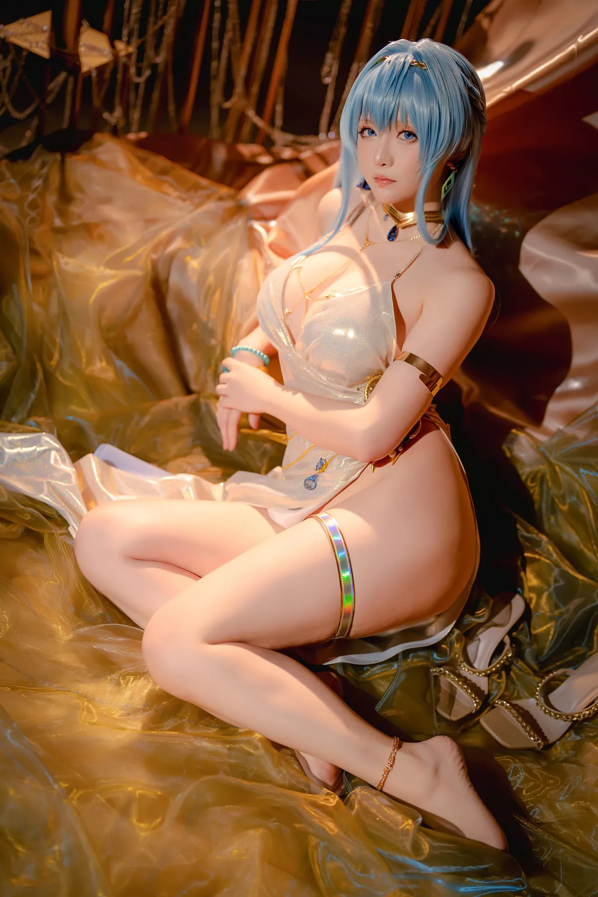 美女Cosplay 魅魔私摄 星之迟迟 Hoshilily Nikke 海伦