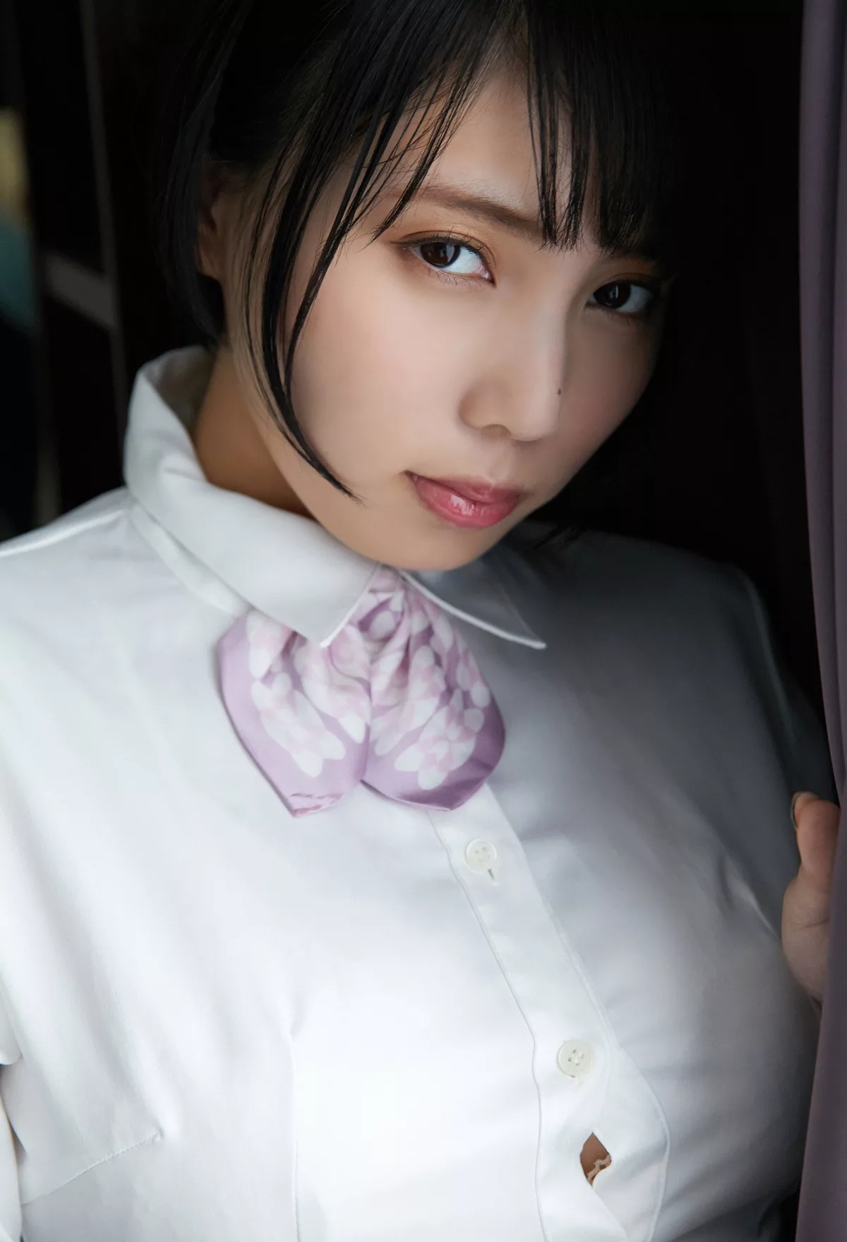 Kaoru Yasui 安位�`摄影集 「新入社�Tの安位さん」