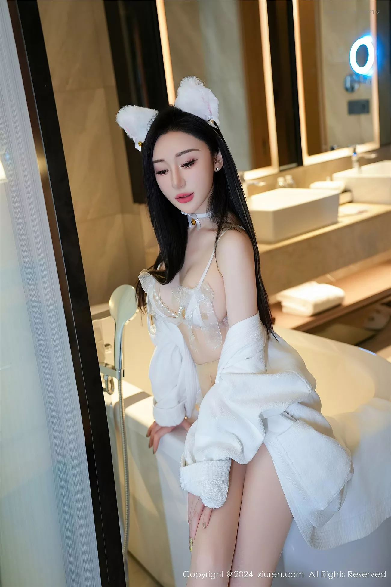 【秀人XiuRen网 XiuRen】高品质像片 No.8679 田兮白