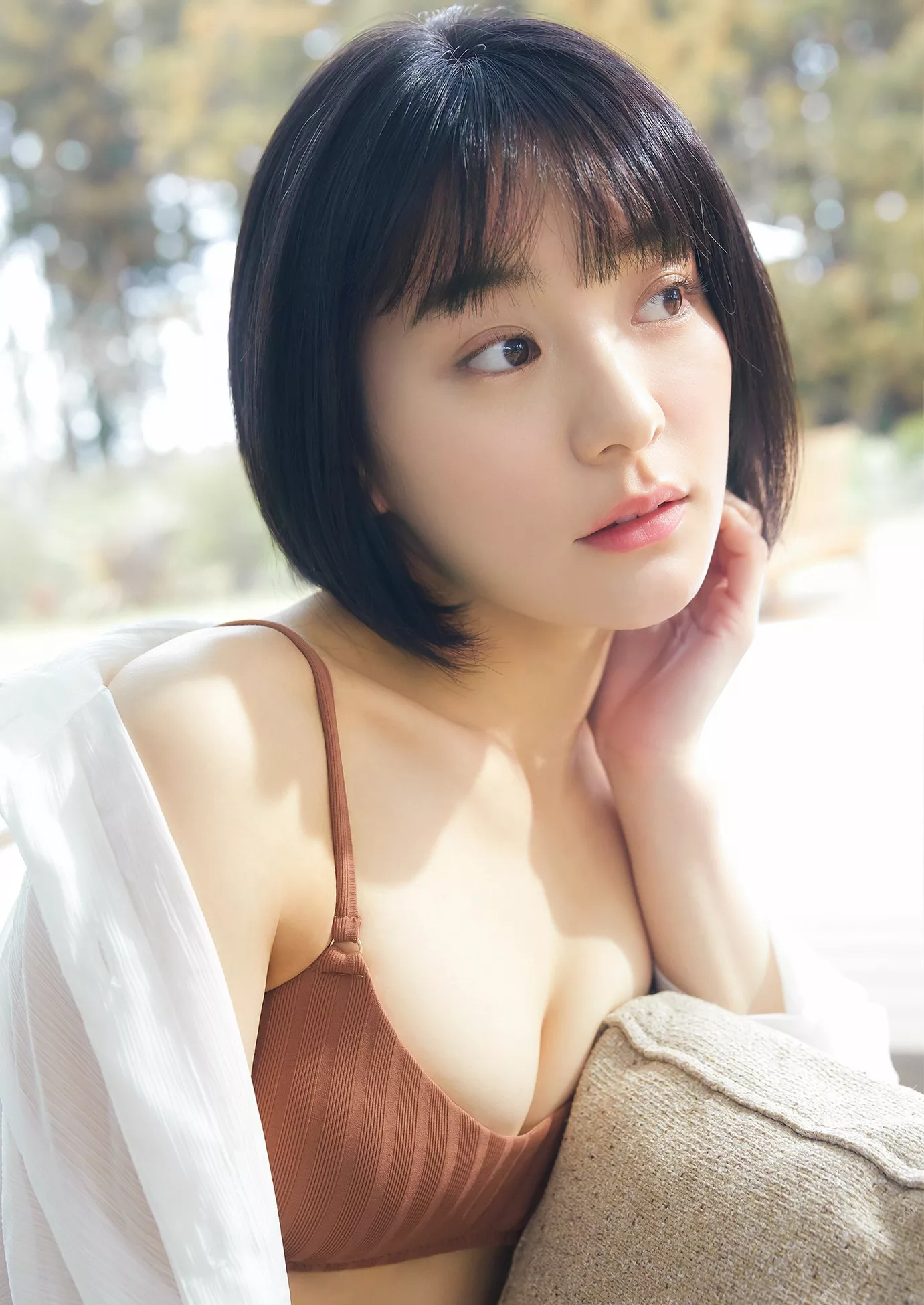 Momo ko Arata 新田 桃子 限定 YJ Photo Book 「New Age」 全集修正