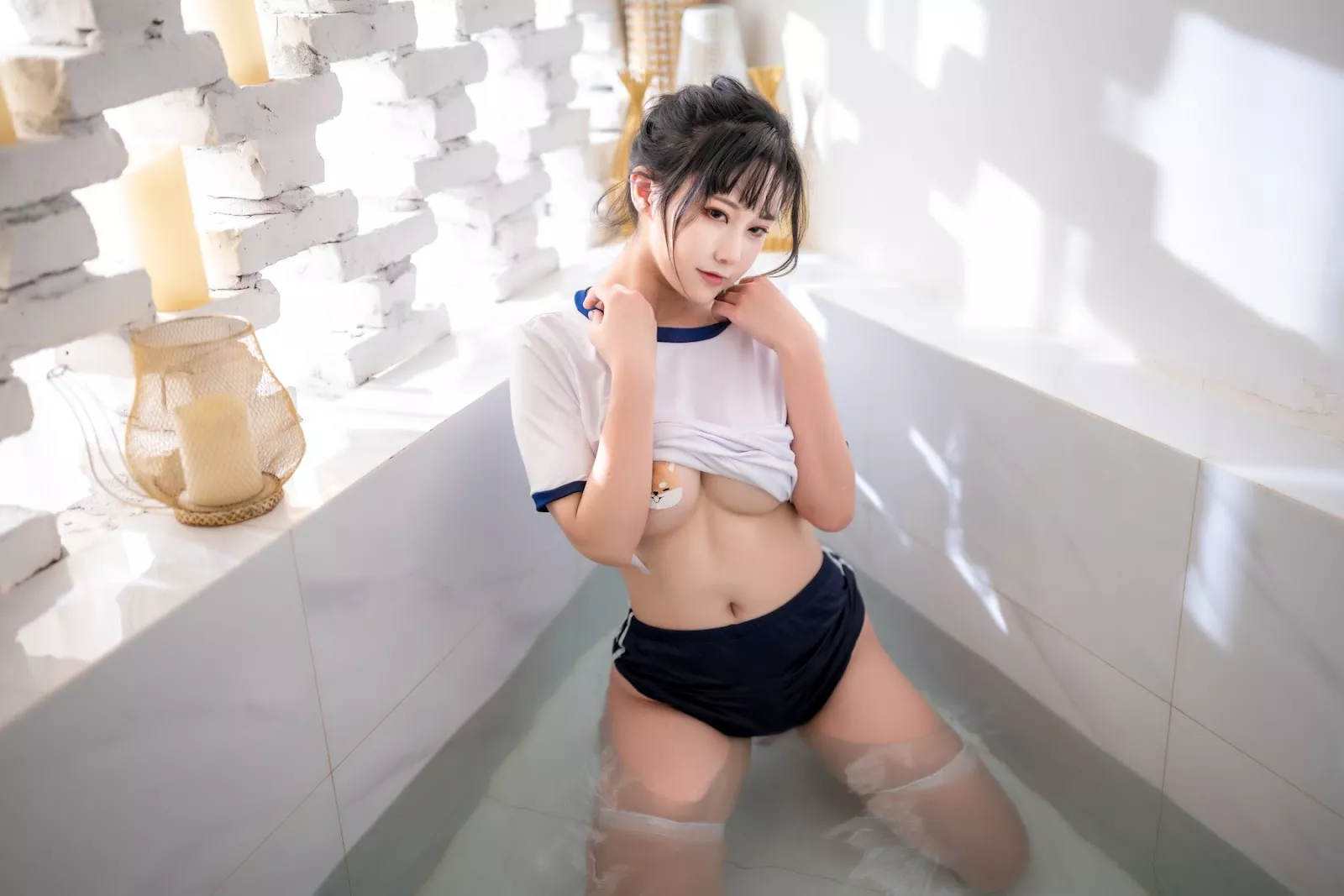 尤物Cosplay 奇行家狗崽 浴场的体操服
