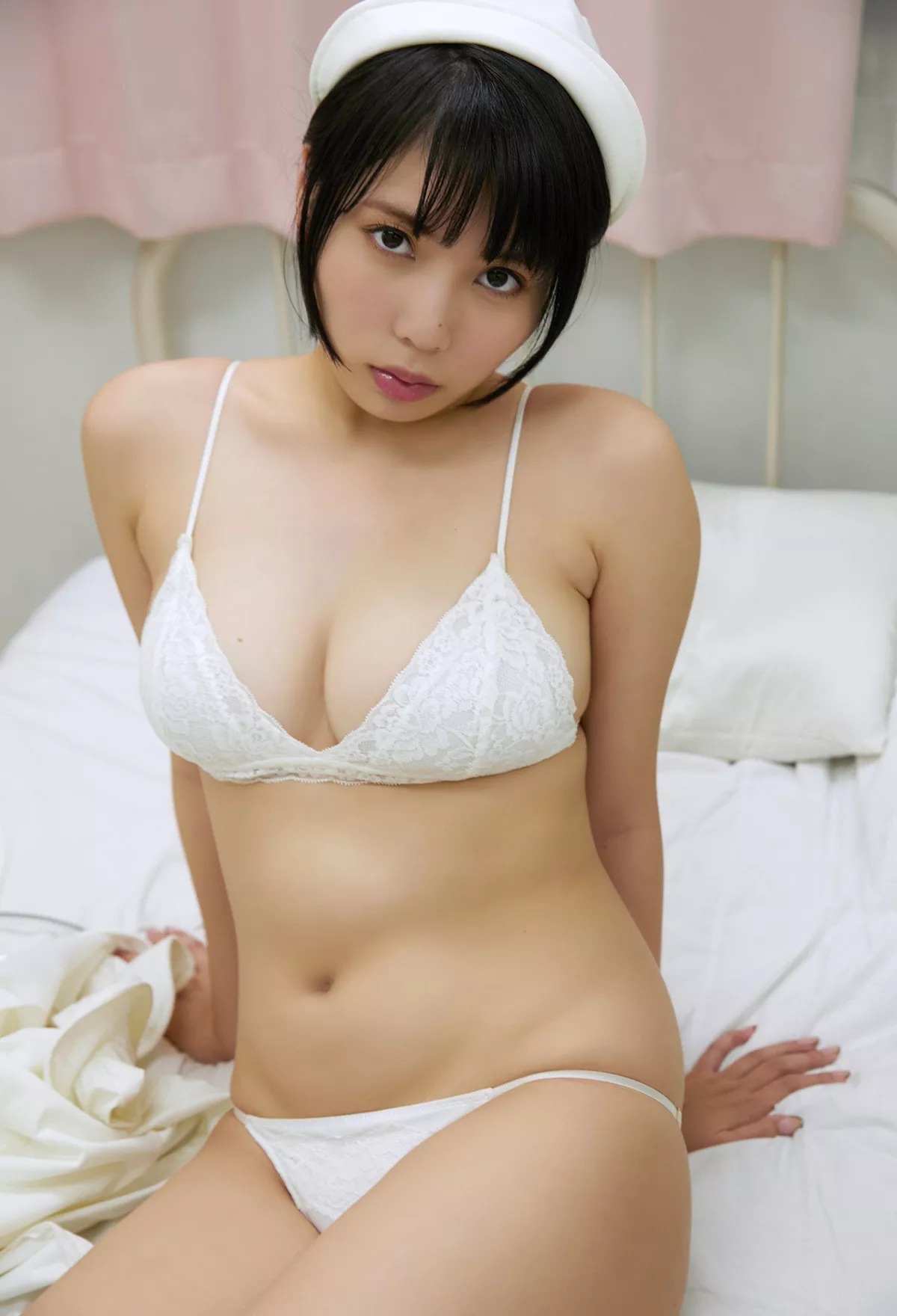 Kaoru Yasui 安位�`摄影集 「本日担当の安位です 」