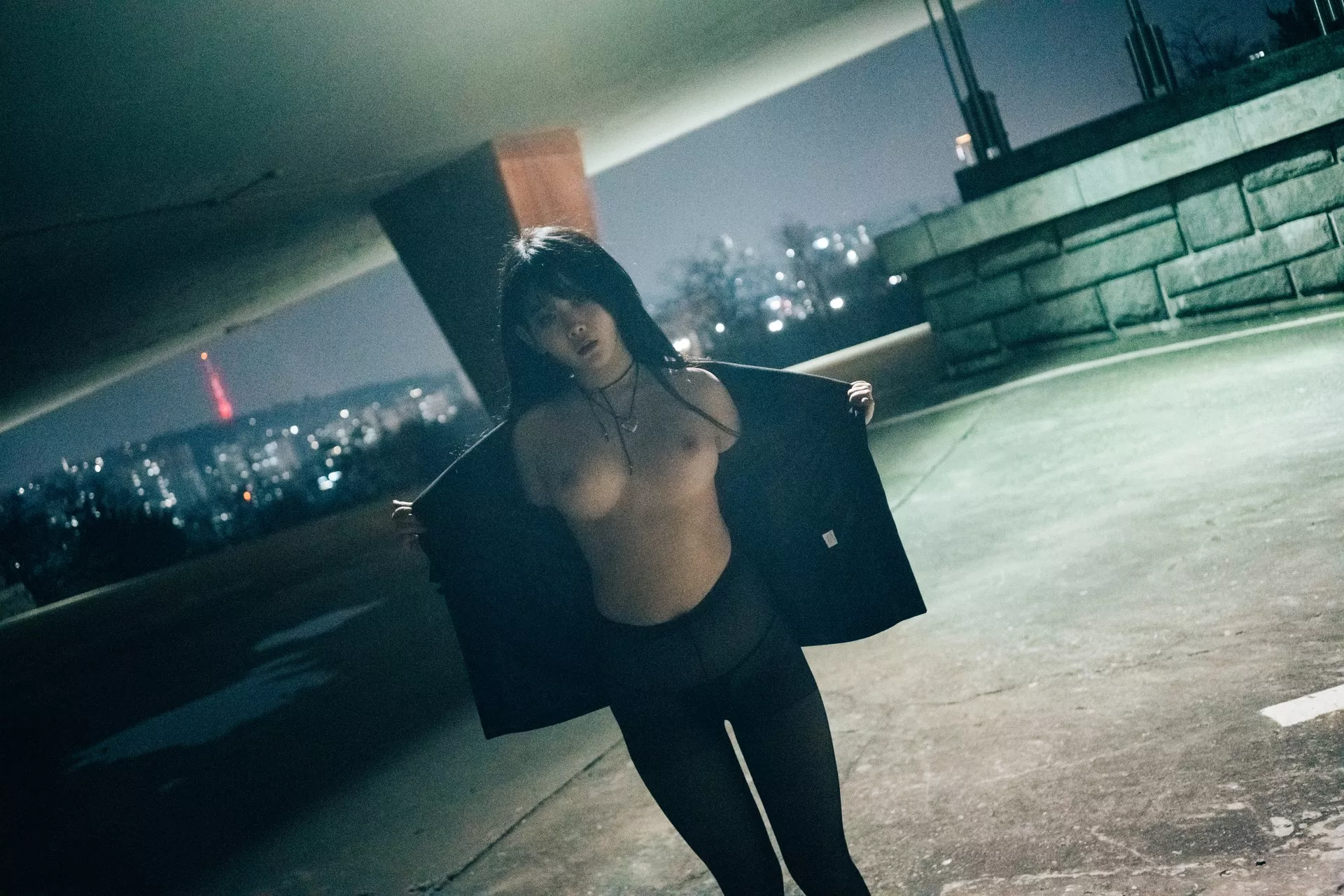 ZIA.Kwon【Loozy 淫惰正妹 高丽美女艺术图 】 高丽美女艺术图 XXX At Night Road 全集修正