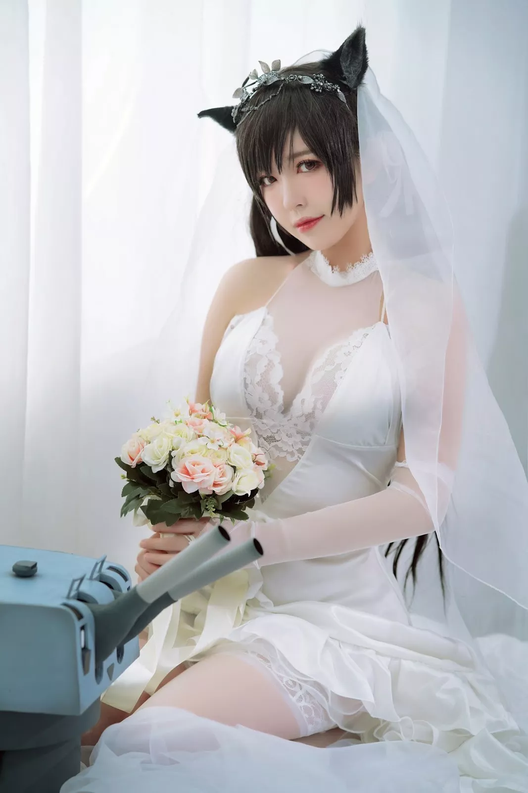 尤物Cosplay 妩媚私拍 半半子 爱宕 花嫁