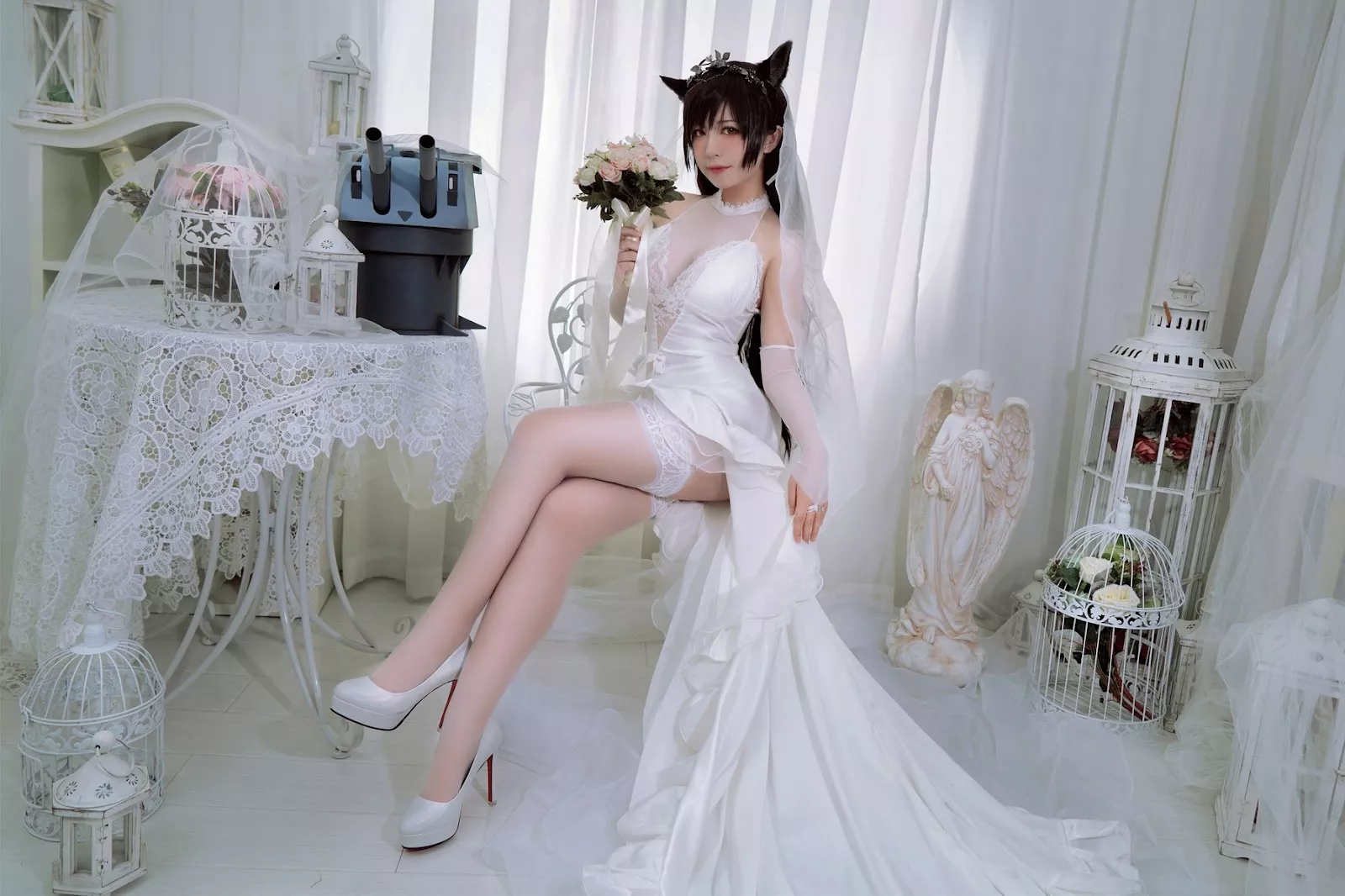 尤物Cosplay 妩媚私拍 半半子 爱宕 花嫁
