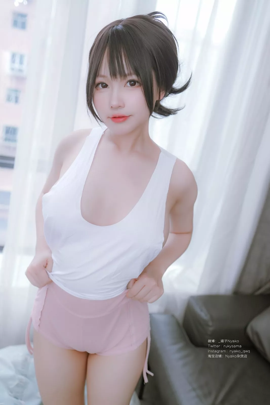 美女Cosplay Nyako 喵子 �Oのやばいお��さん 马甲