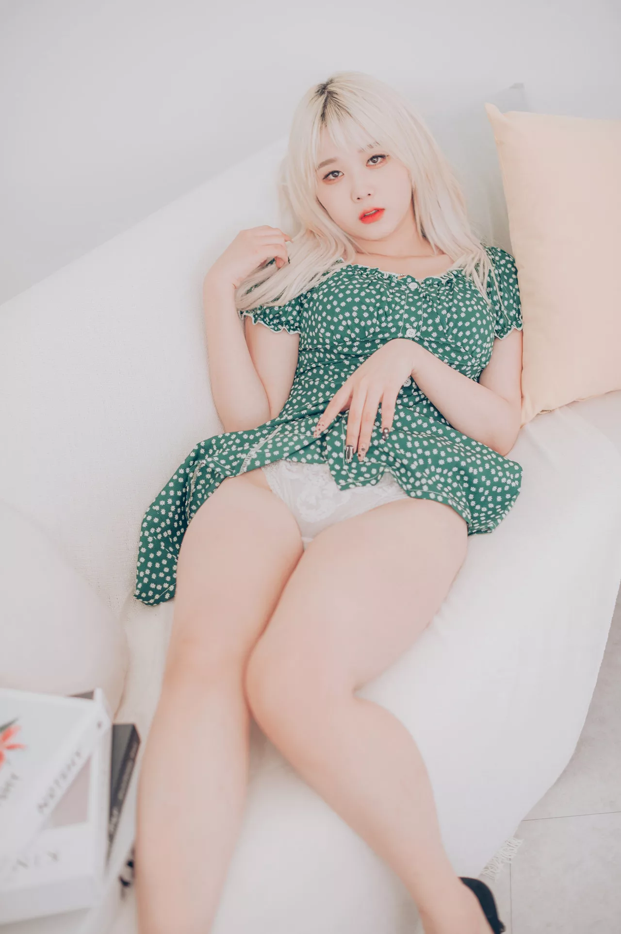 ZIA.Kwon【南韩JOApictures写真】 Zia x DOLPHIN 21. NoV Vol.3 (52P)