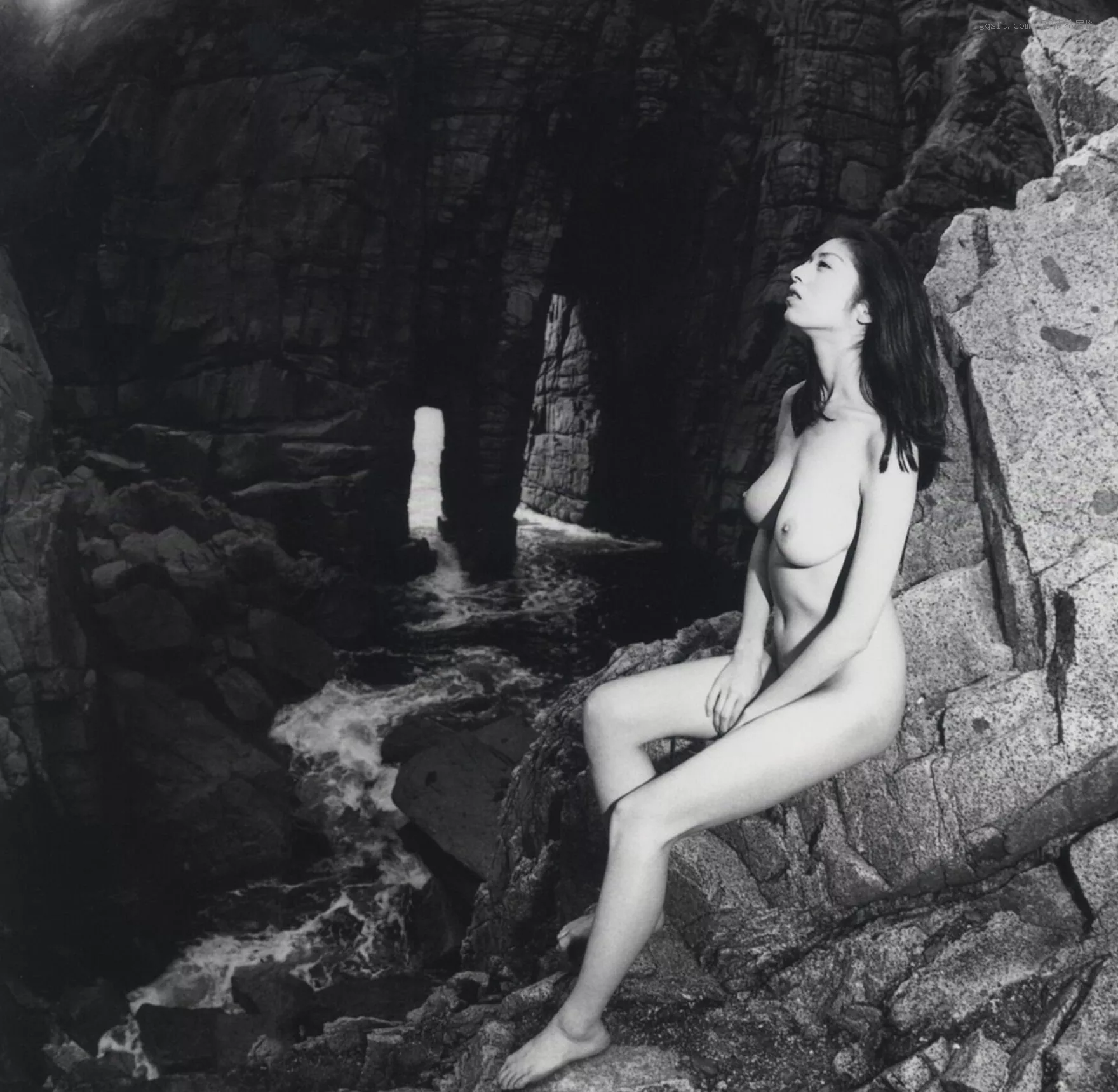 日本 美女 高画质摄影艺术图 精选 1999.6 高冈早纪《Accidents Series 11》