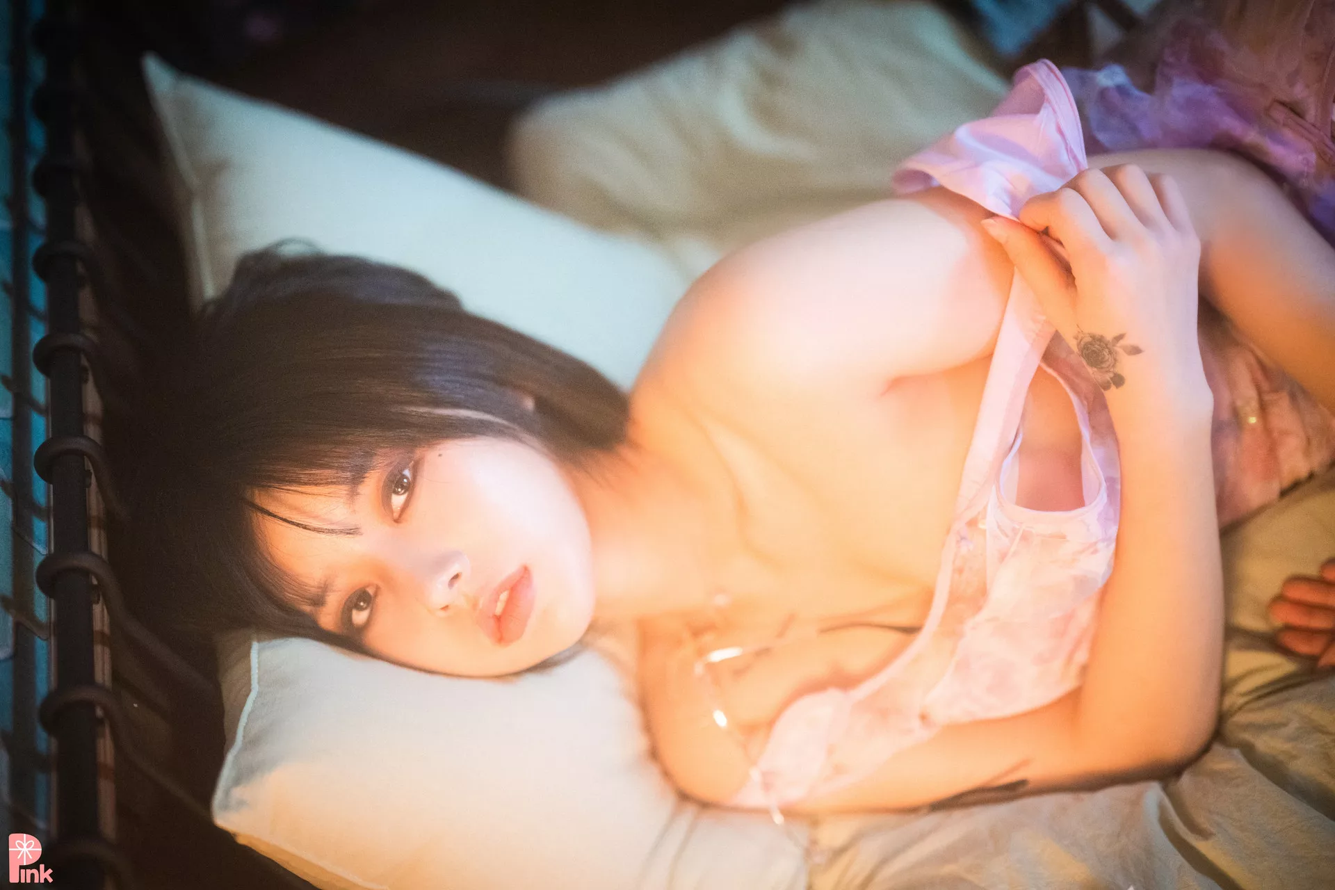 U.Hwa【PINK 粉少女】 高丽辣模影像Mood Pink(85P)
