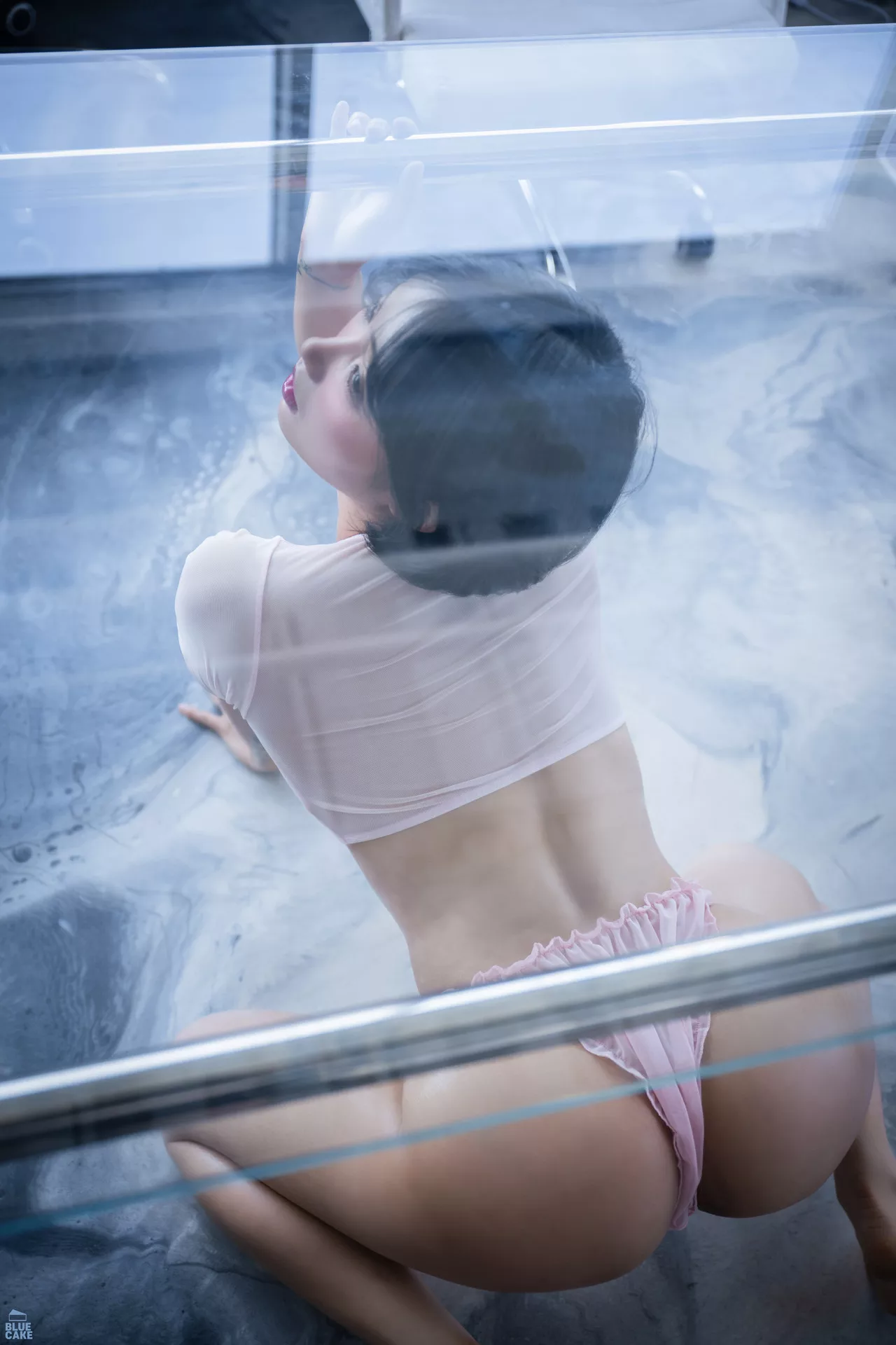 Booty Queen【【BLUECAKE 蓝色蛋糕】 高丽嫩模高画质影像图像  高丽美女影像 Rabbit Pink RED (49P)