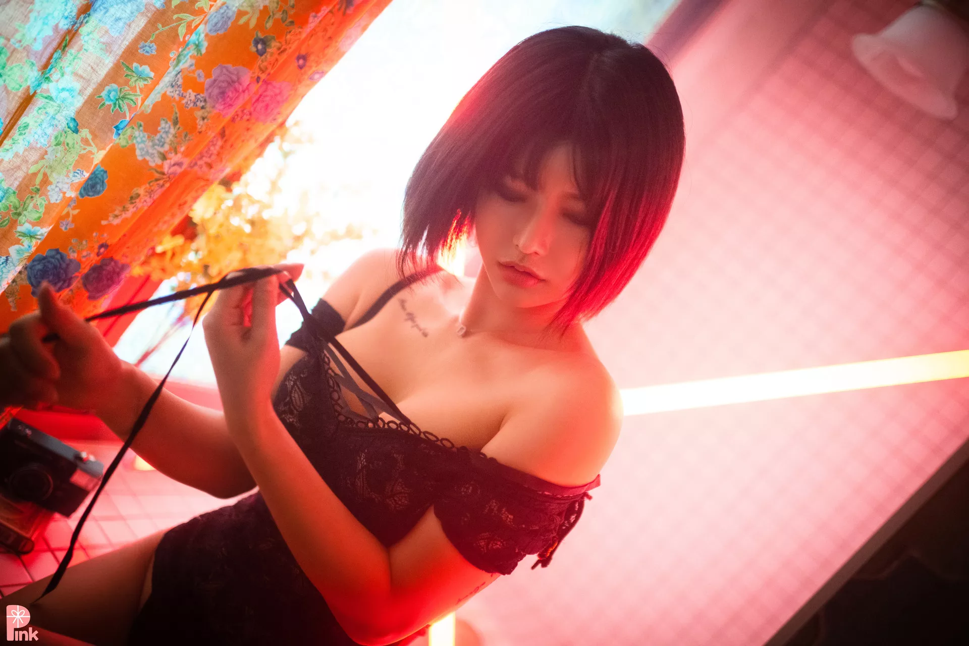 U.Hwa【PINK 粉少女】 高丽丽模写真Mood Black Set.1(56P)