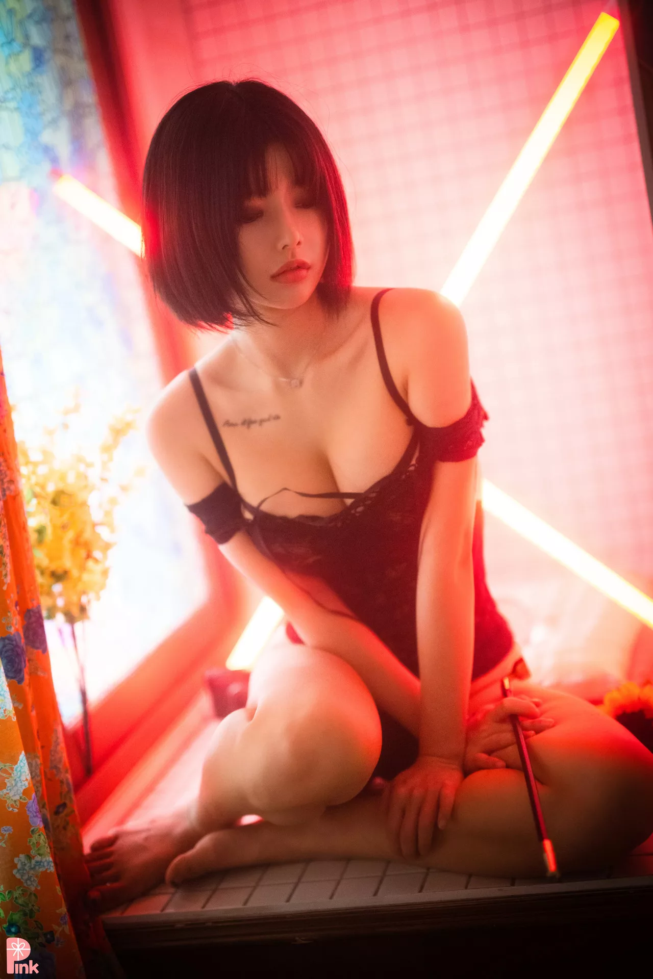 U.Hwa【PINK 粉少女】 高丽丽模写真Mood Black Set.1(56P)