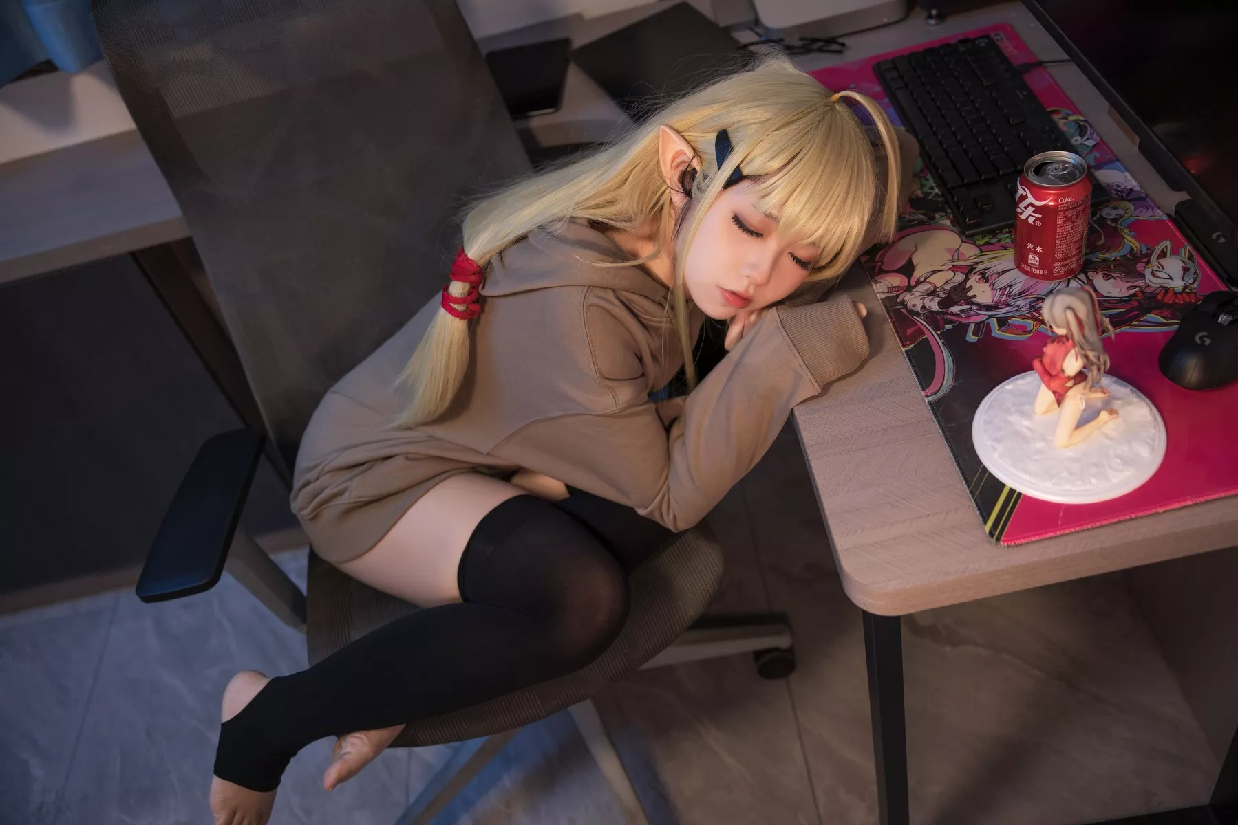 佳人Cosplay 撩人私拍 G44不会受伤 水兰儿宅T