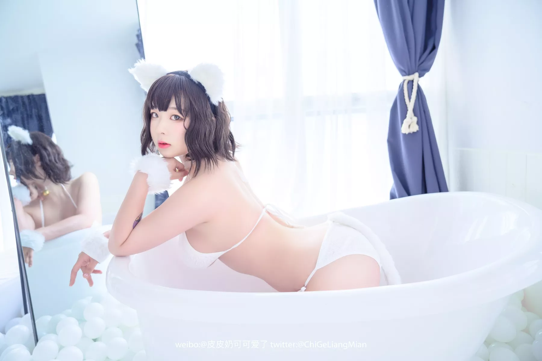 丽人Cosplay 皮皮奶可怡人 了啦 白猫