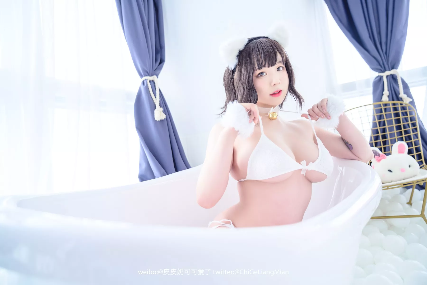 丽人Cosplay 皮皮奶可怡人 了啦 白猫