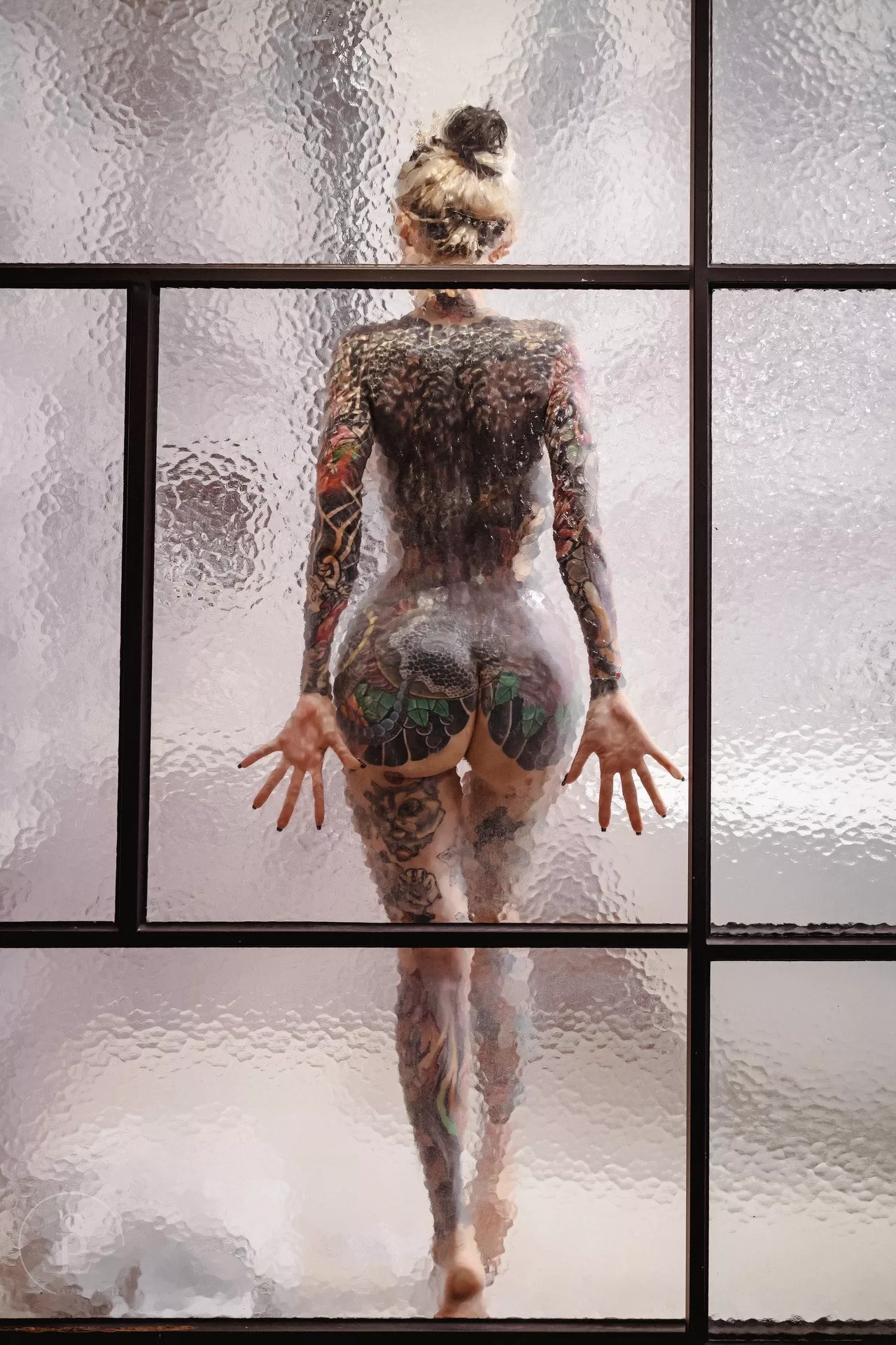 YoKo【SAINT Photolife 遮光生活】 高丽美人艺术图 Bubbles(60P)