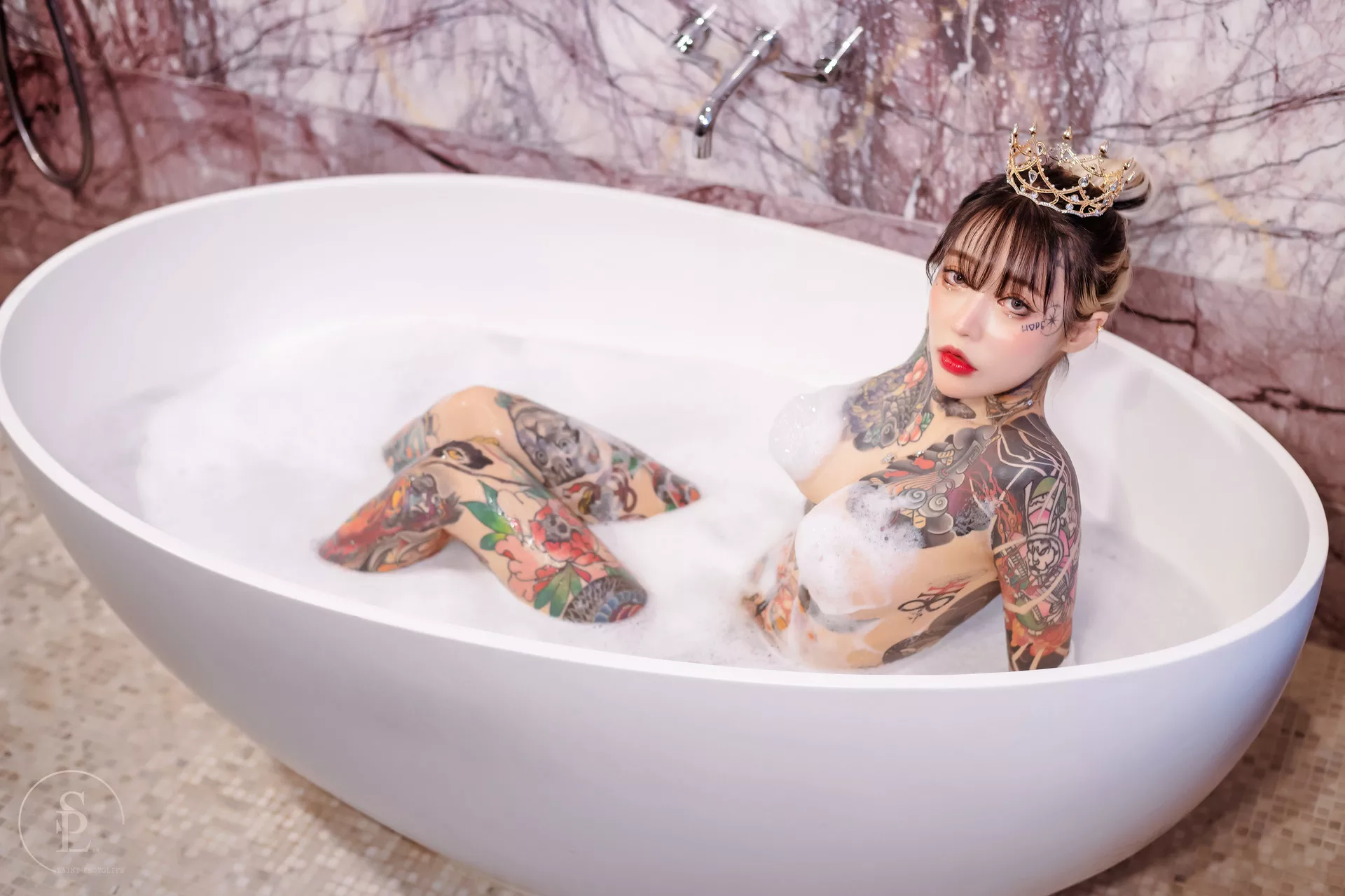 YoKo【SAINT Photolife 遮光生活】 高丽美人艺术图 Bubbles(60P)