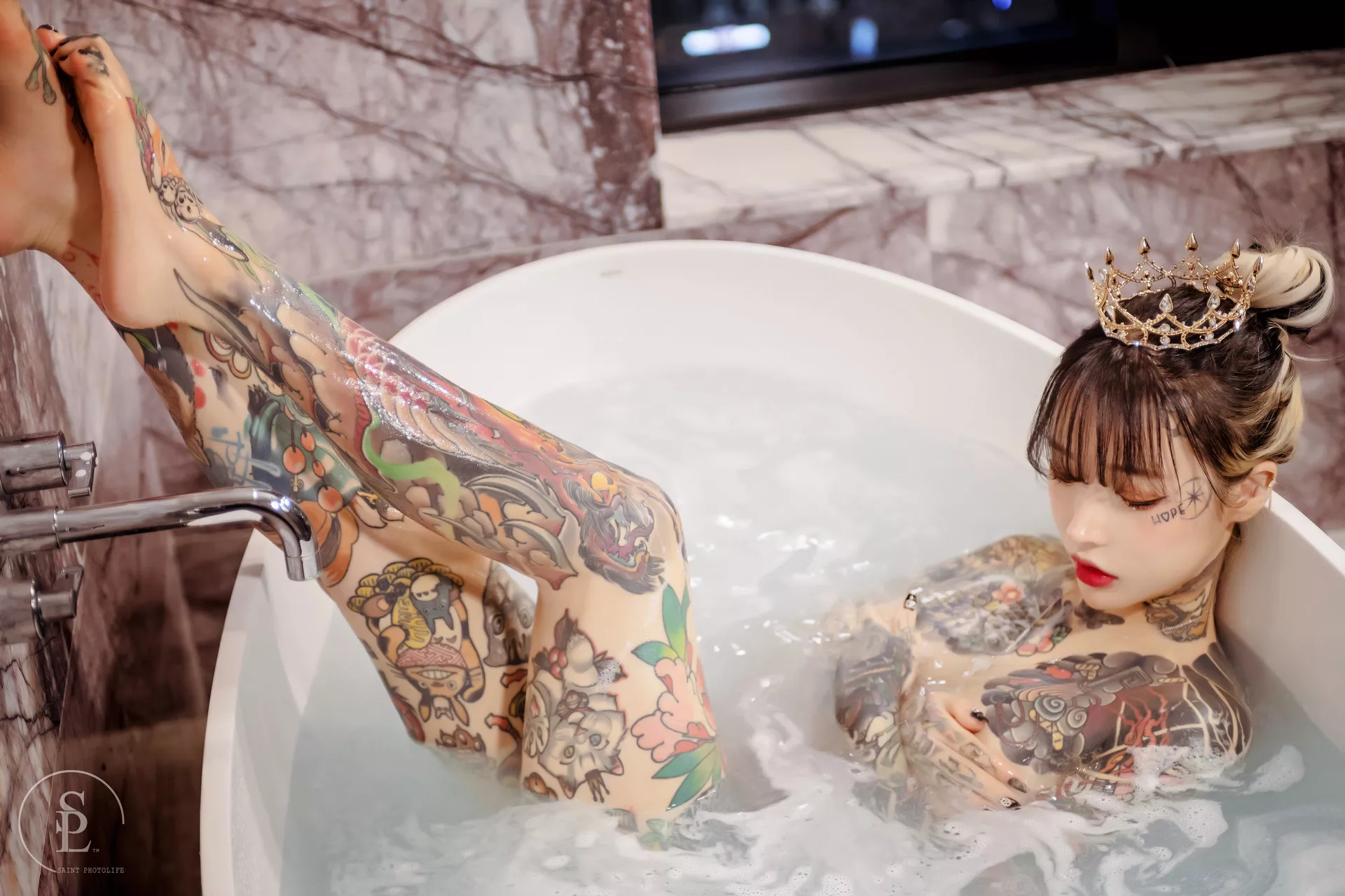 YoKo【SAINT Photolife 遮光生活】 高丽美人艺术图 Bubbles(60P)