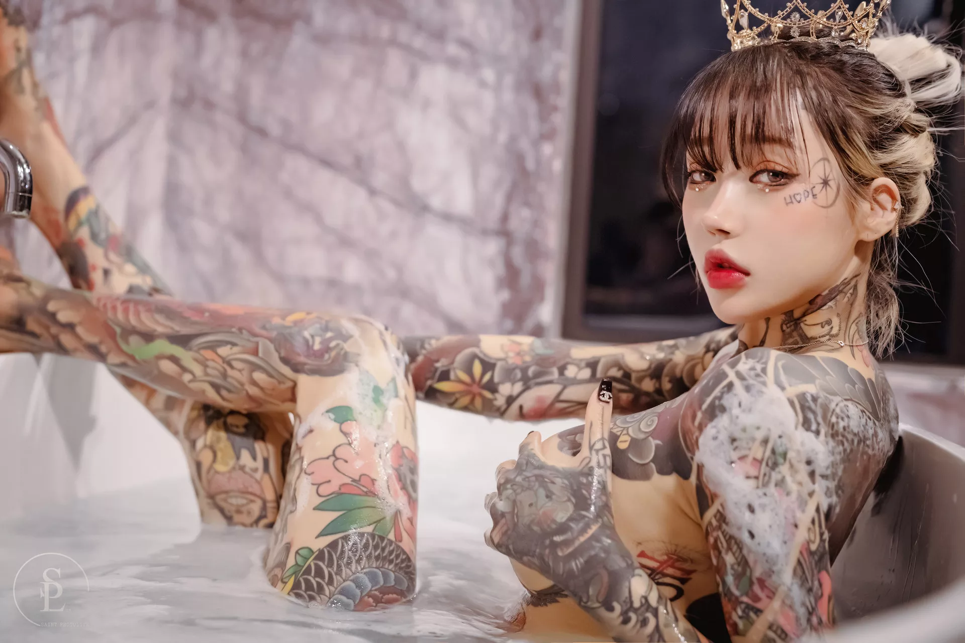 YoKo【SAINT Photolife 遮光生活】 高丽美人艺术图 Bubbles(60P)