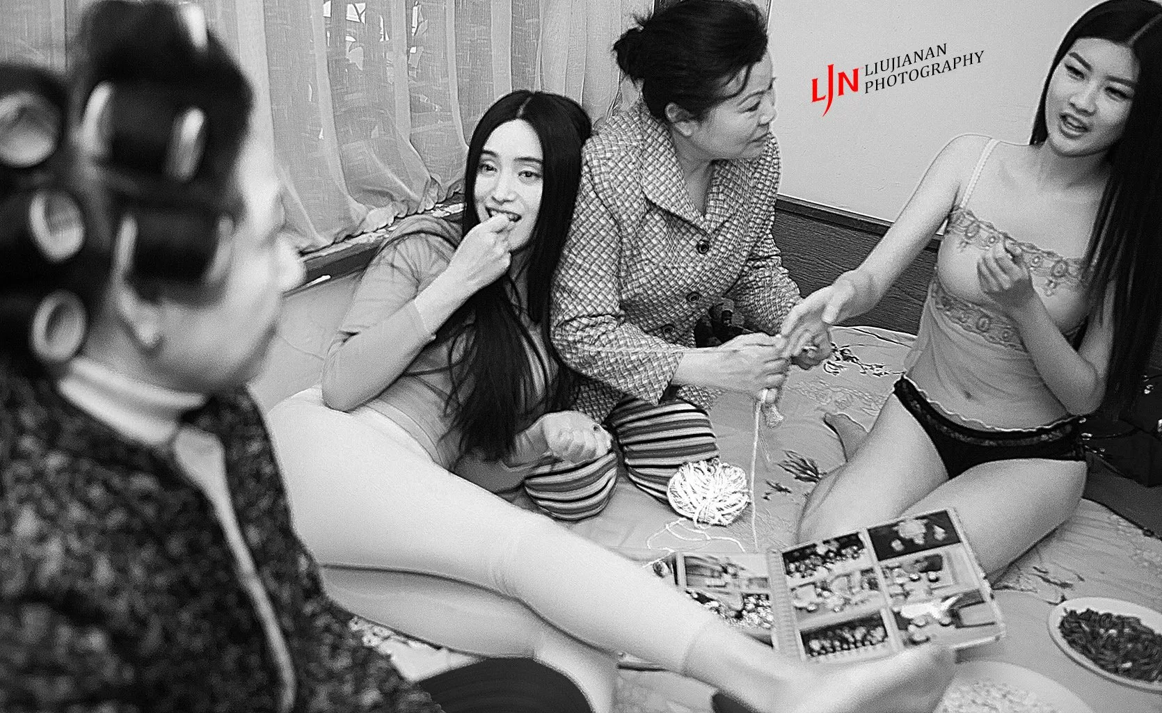 《乌性大片》 作品 写真师 裸模 �⒓涡凑� 人体