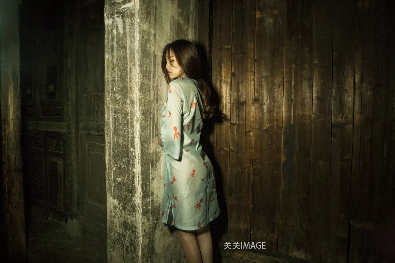 《乌性大片》 作品 写真师 裸模 �⒓涡凑� 人体