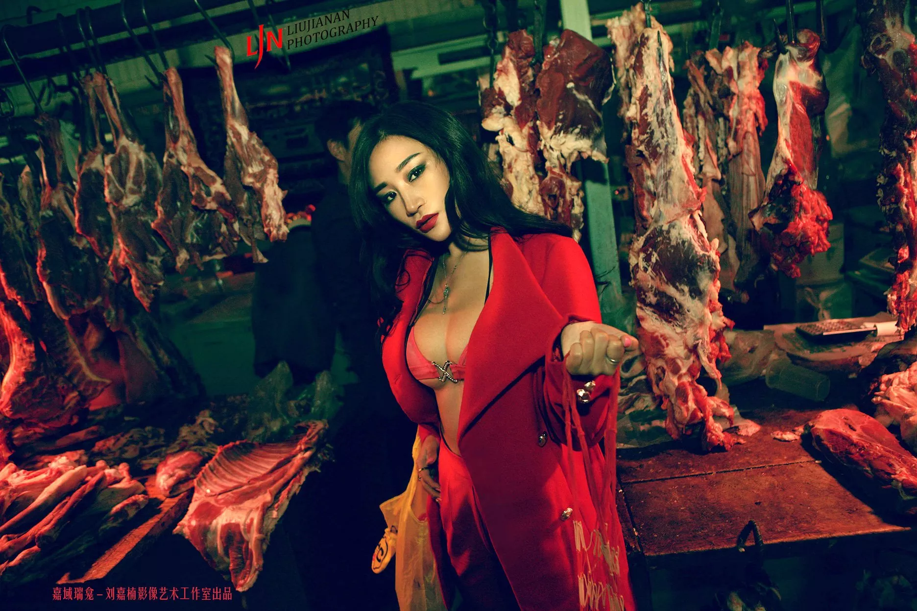 《乌性大片》 作品 写真师 裸模 �⒓涡凑� 人体