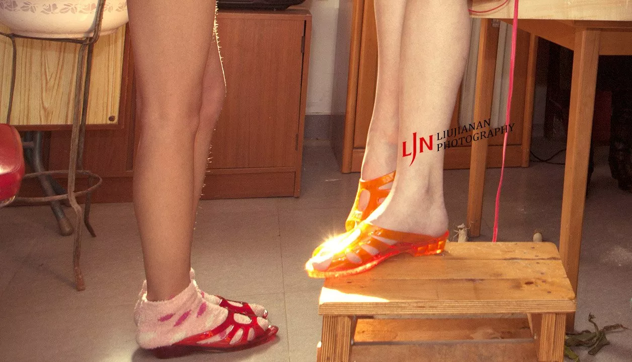 《乌性大片》 作品 写真师 裸模 �⒓涡凑� 人体