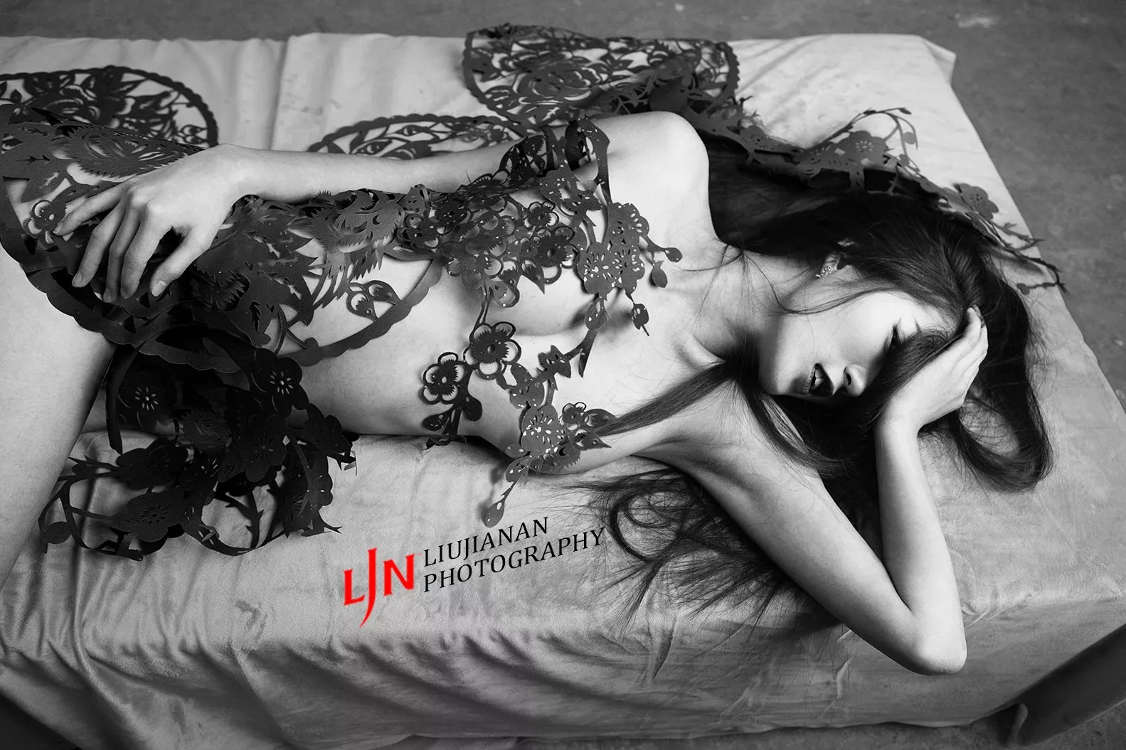 《乌性大片》 作品 写真师 裸模 �⒓涡凑� 人体