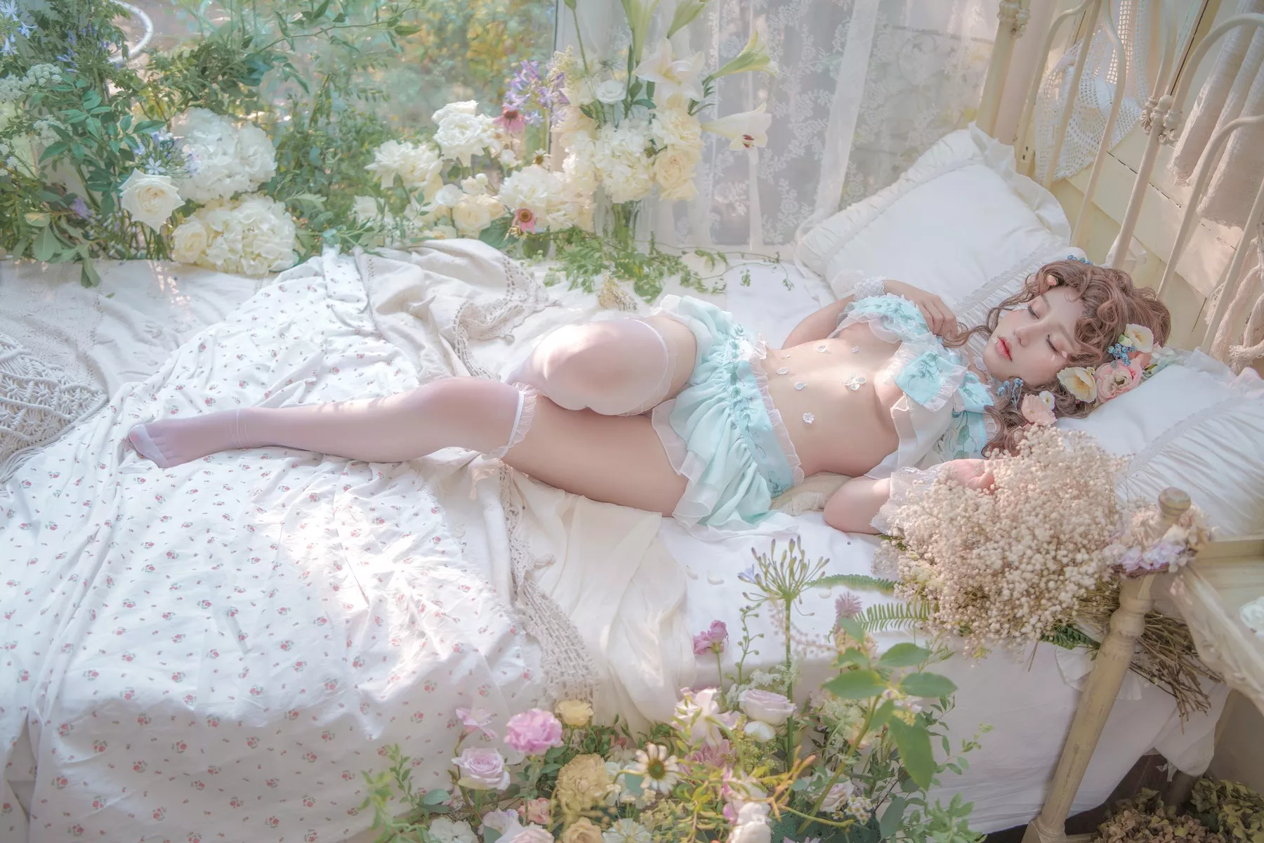 佳人Cosplay 豌豆公主 撩人私摄 一笑芳香沁