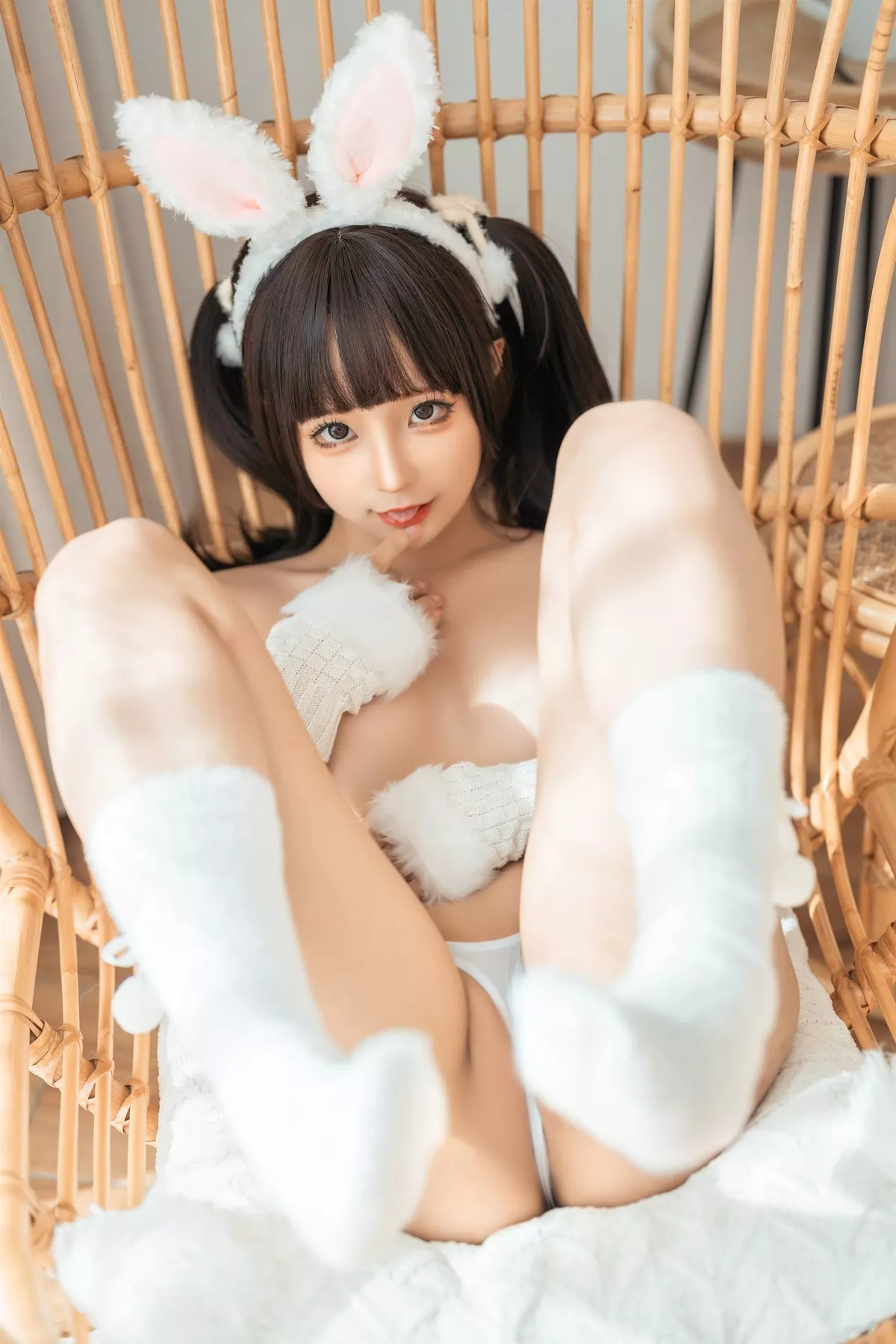 佳人Cosplay 绵绵 蠢沫沫 风骚私摄 Chunmomo 兔