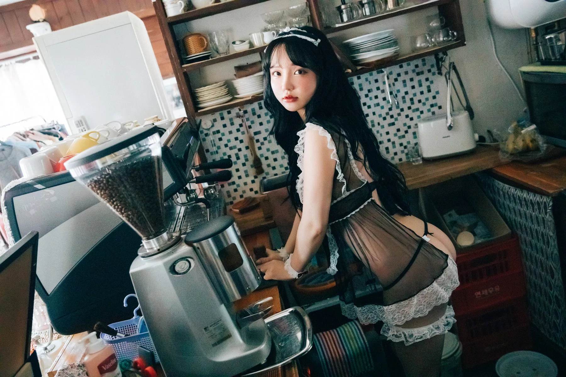 高丽美女影像 】 Cafe 全集修正 Yeeun【Loozy Fetish 淫惰姑娘 Son 高丽美女影像