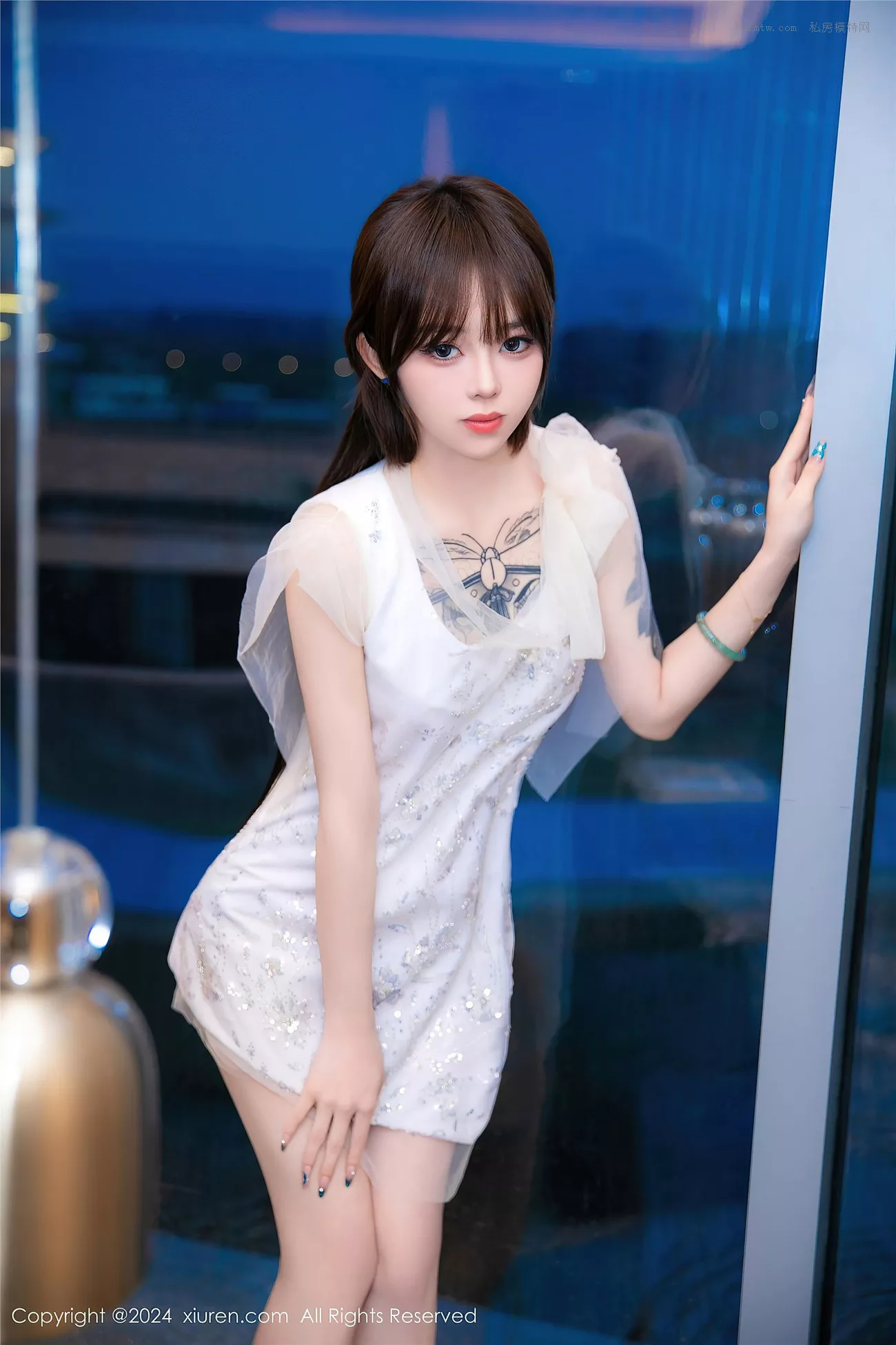 Vol.8696 【秀人XiuRen网 奶瓶 XiuRen】超清照片