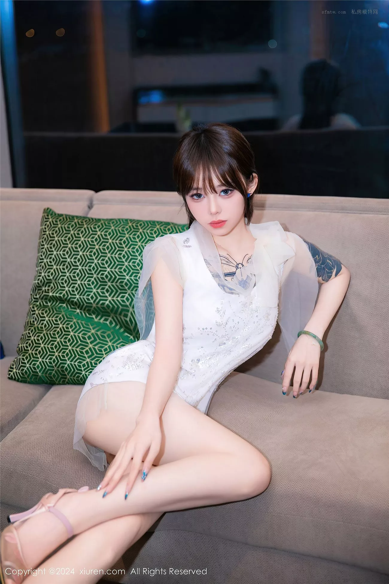 Vol.8696 【秀人XiuRen网 奶瓶 XiuRen】超清照片