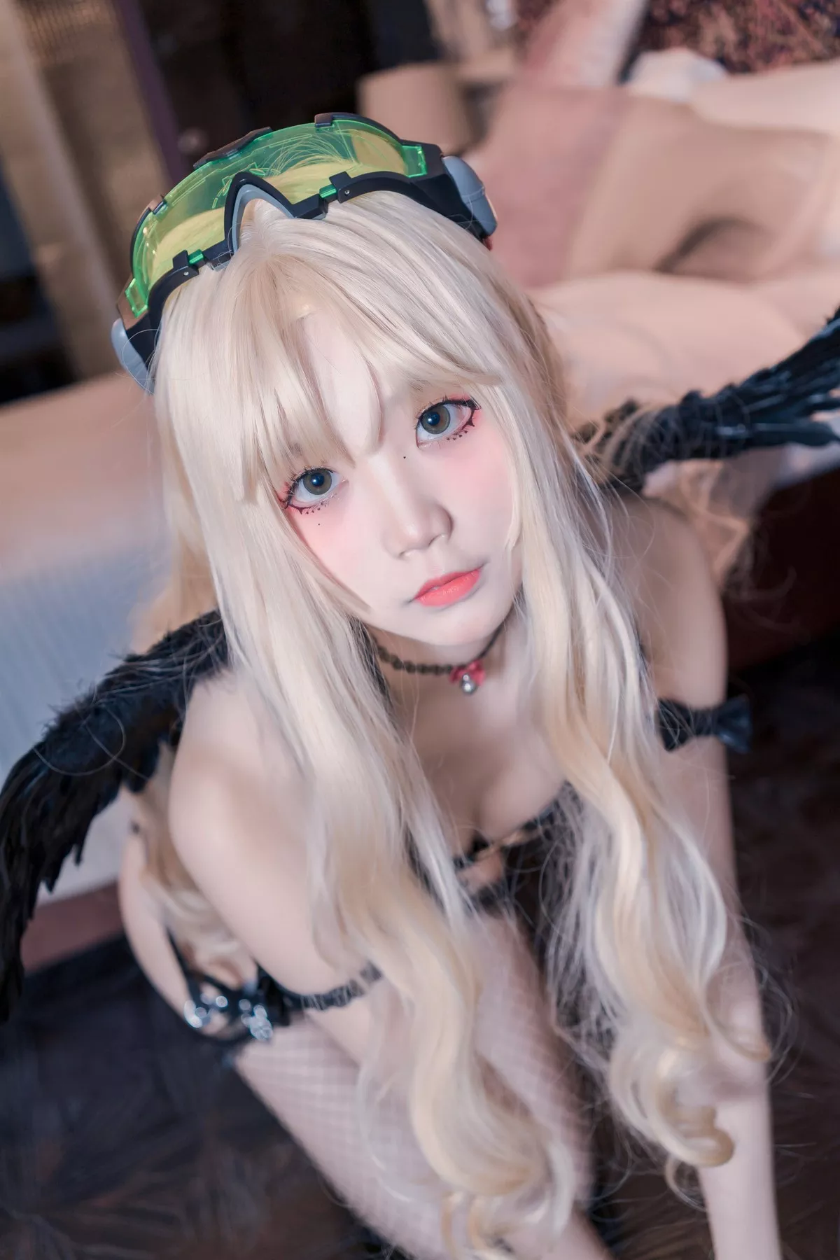 清纯少女 五更百鬼 吊带黑丝 圣女 丽人Cosplay