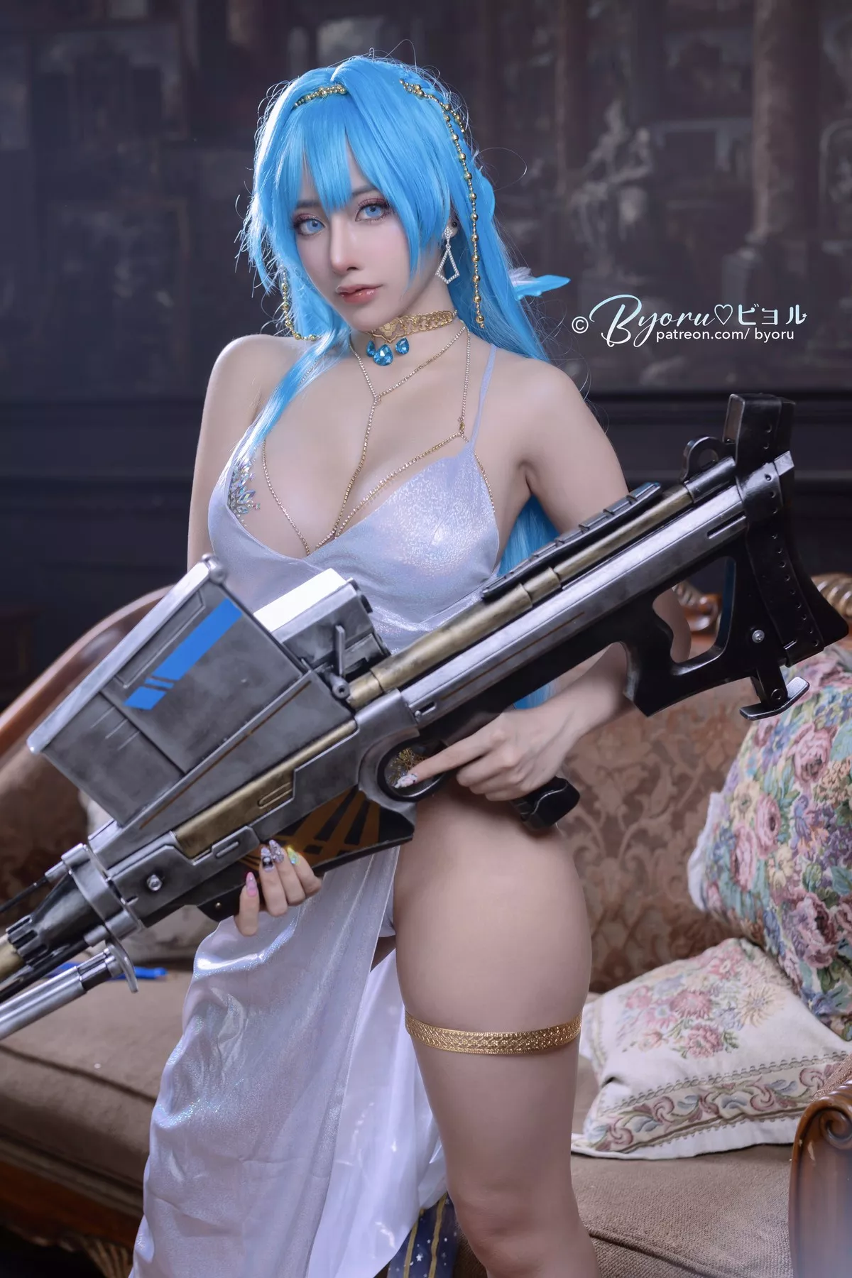 NIKKE 丽人Cosplay Helm 妩媚私拍 丫头 Byoru