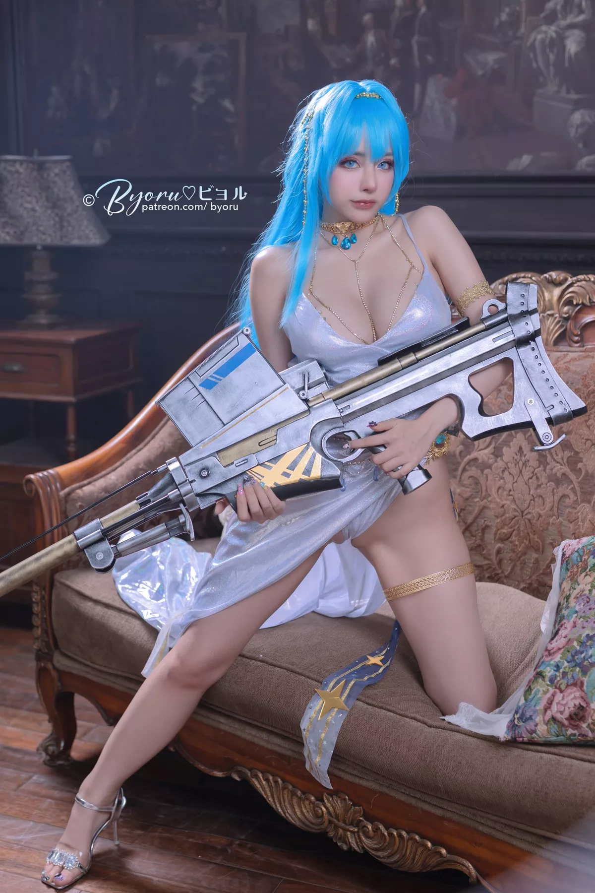 NIKKE 丽人Cosplay Helm 妩媚私拍 丫头 Byoru