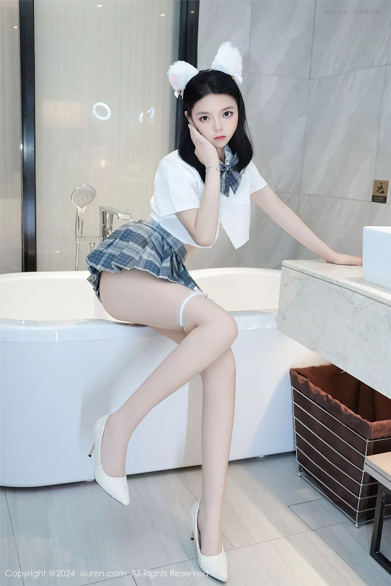 No.8715 XiuRen】高质图片 心心 【秀人XiuRen网 唐