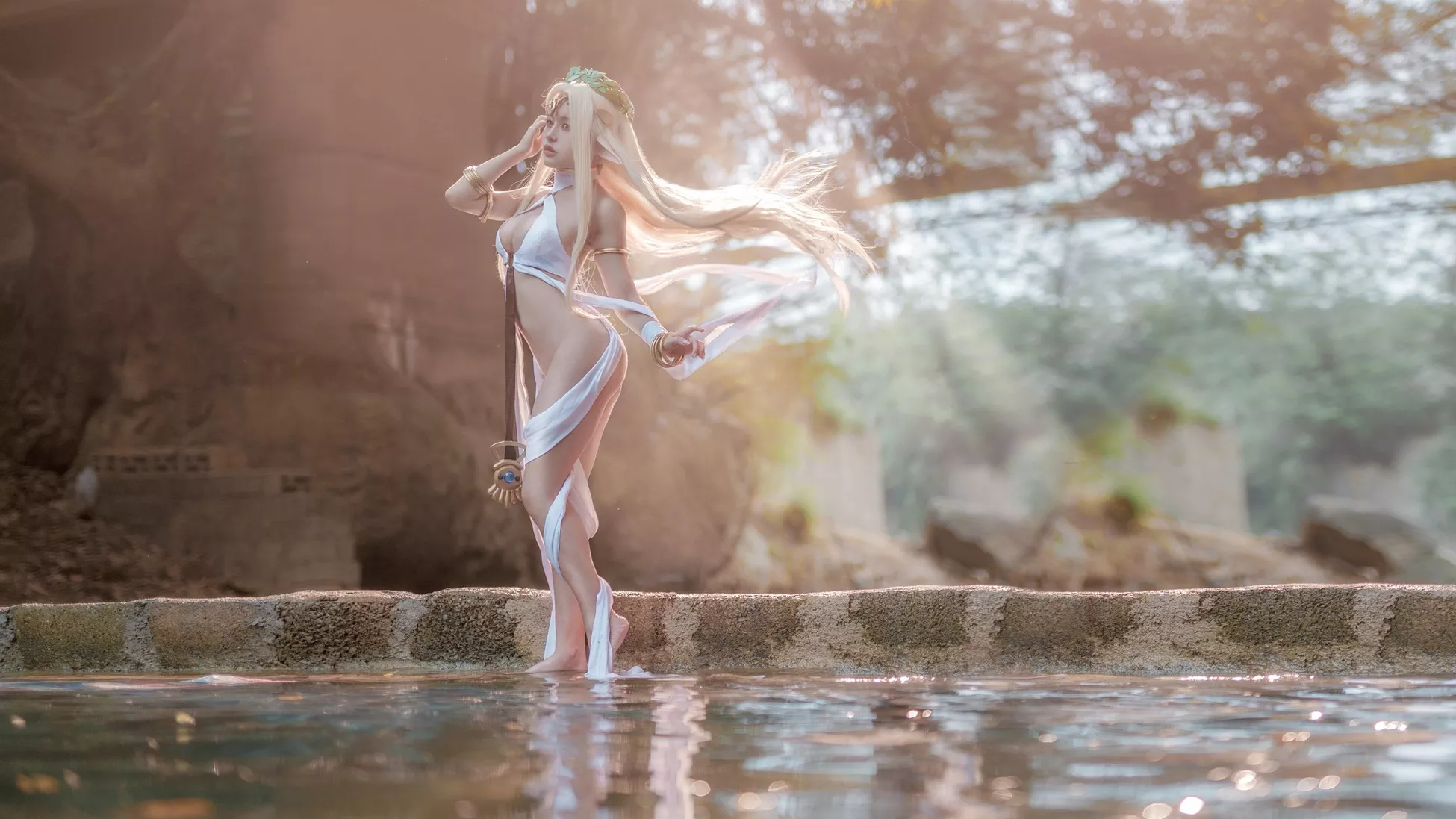 美女Cosplay 一笑芳香沁 黑兽白精灵