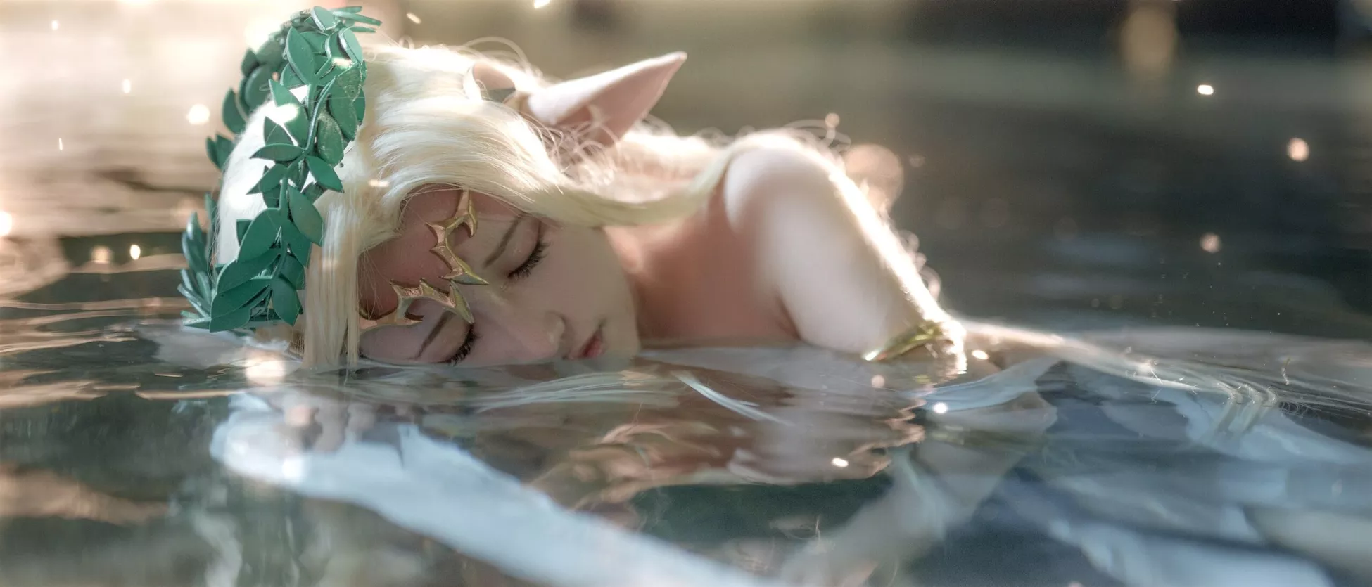 美女Cosplay 一笑芳香沁 黑兽白精灵