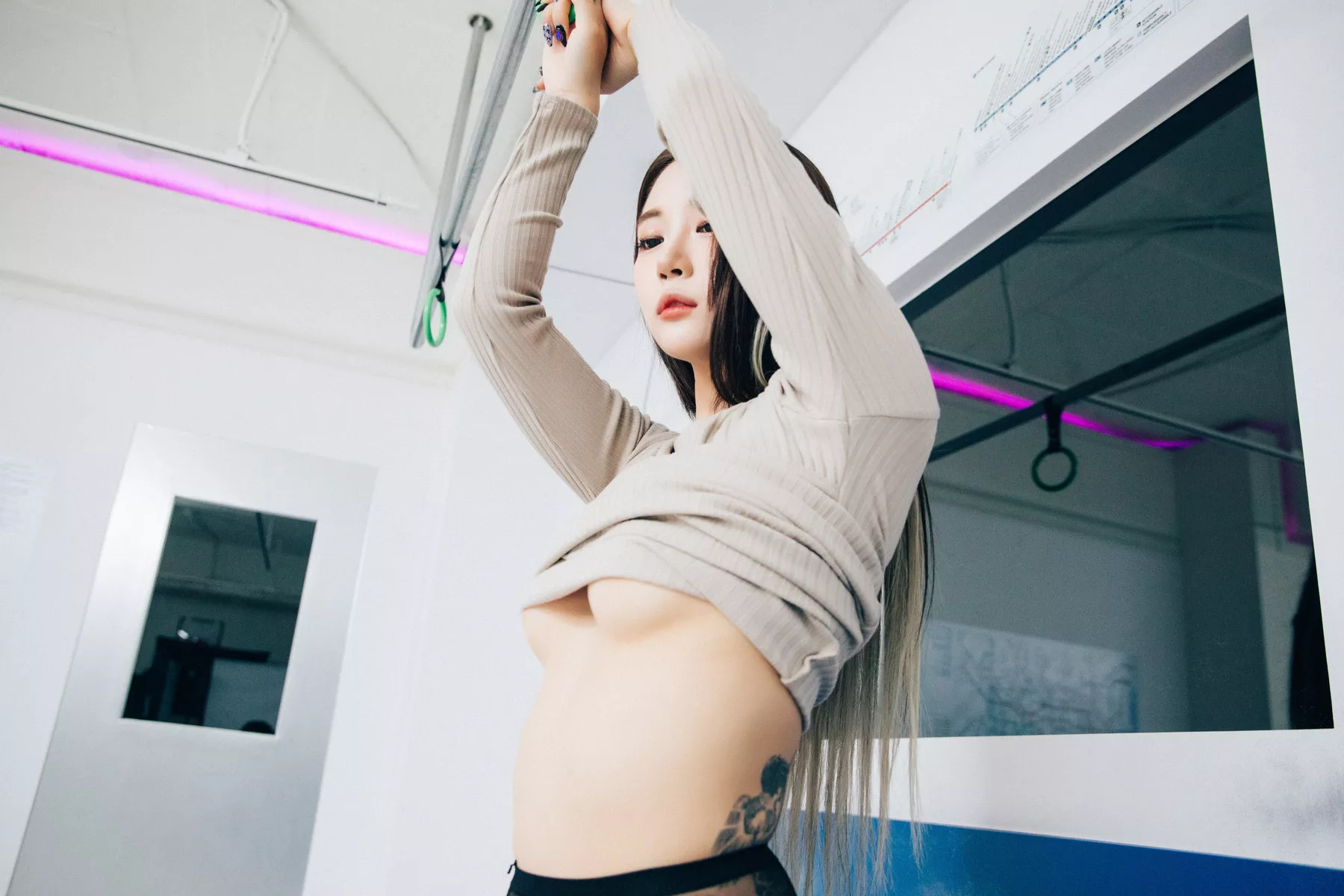 【Loozy Bondage 高丽佳人写真 Jeong  】 Bomi 淫惰丫头 全集修正 高丽佳人写真 Subway