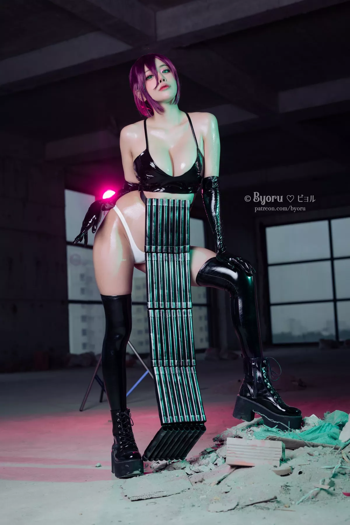 Byoru 美女Cosplay 撩人私拍 少女 Devil Bomb