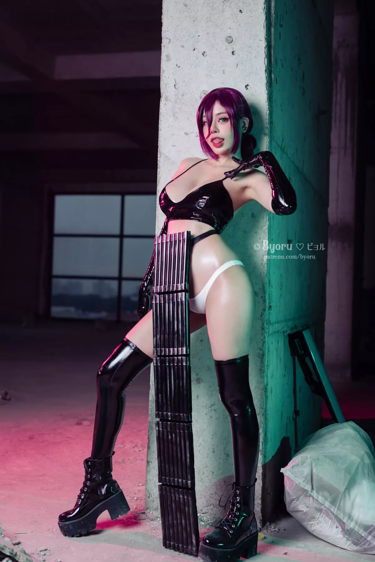 Byoru 美女Cosplay 撩人私拍 少女 Devil Bomb