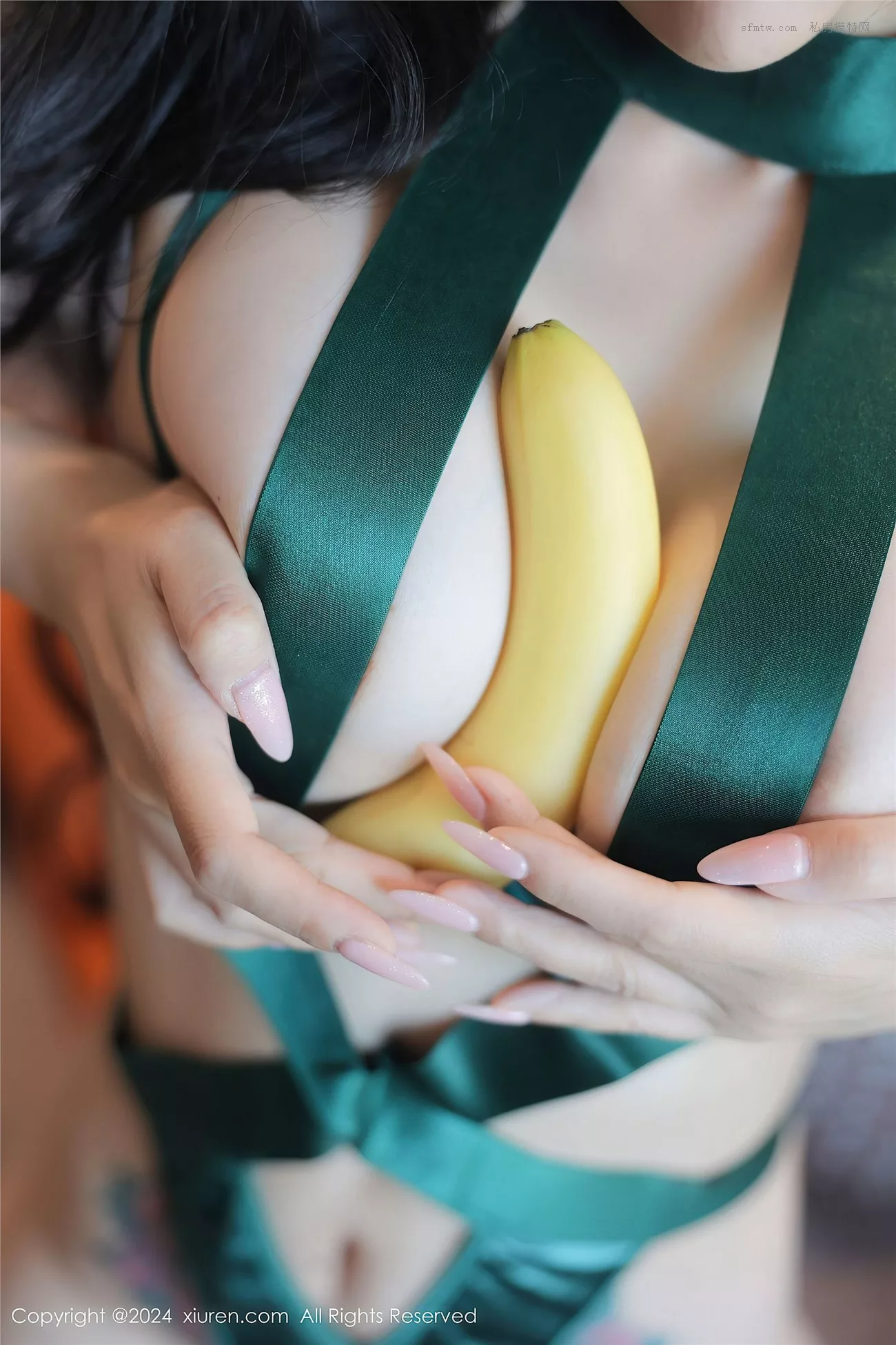 XiuRen】高清图像 Vol.8729 【秀人网 田冰冰