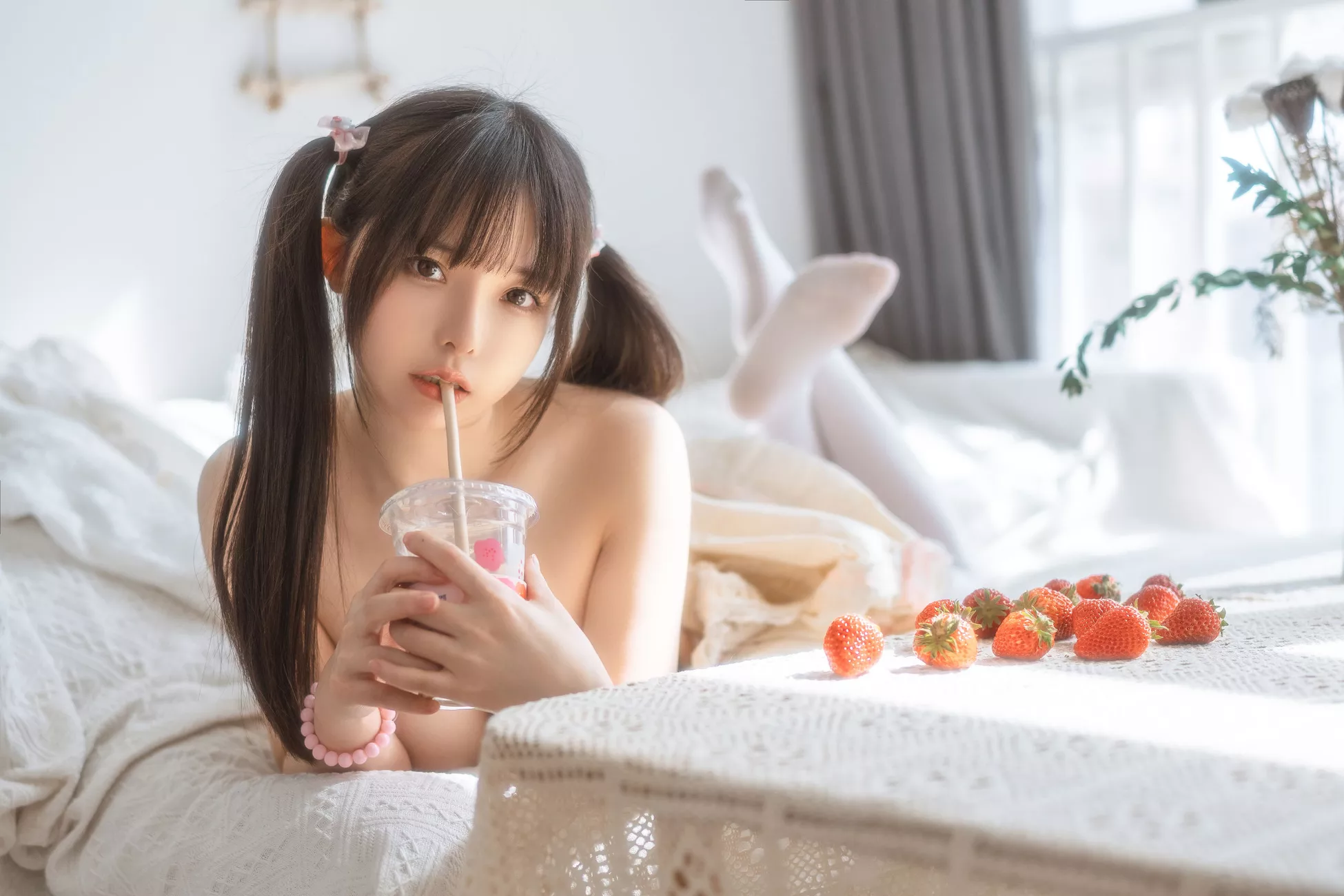 六味帝皇酱 《 优质艺术图图集 LOX洛丽塔》 小艺