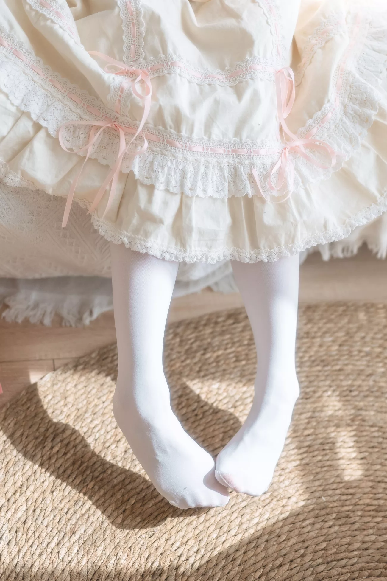 六味帝皇酱 《 优质艺术图图集 LOX洛丽塔》 小艺