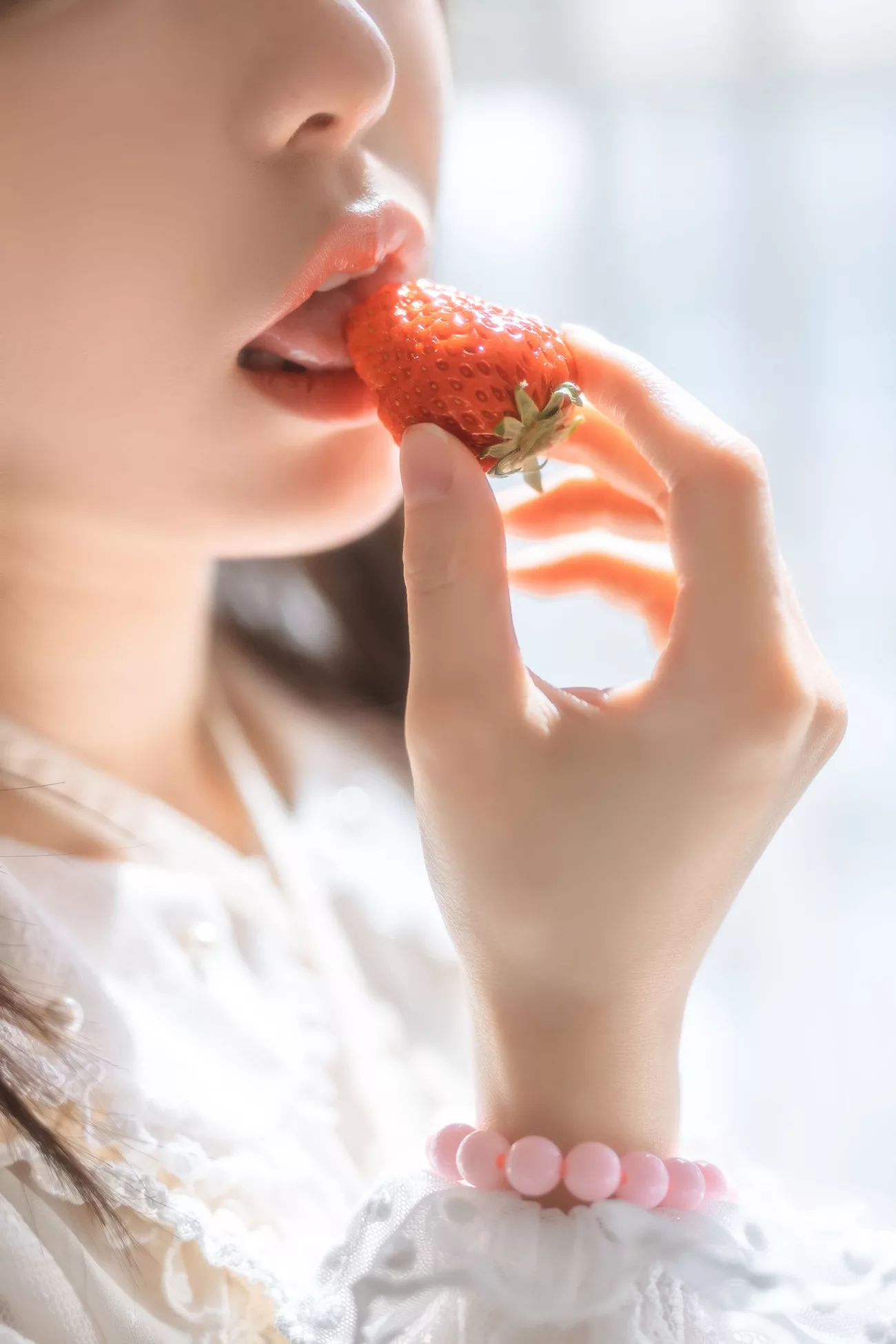 六味帝皇酱 《 优质艺术图图集 LOX洛丽塔》 小艺