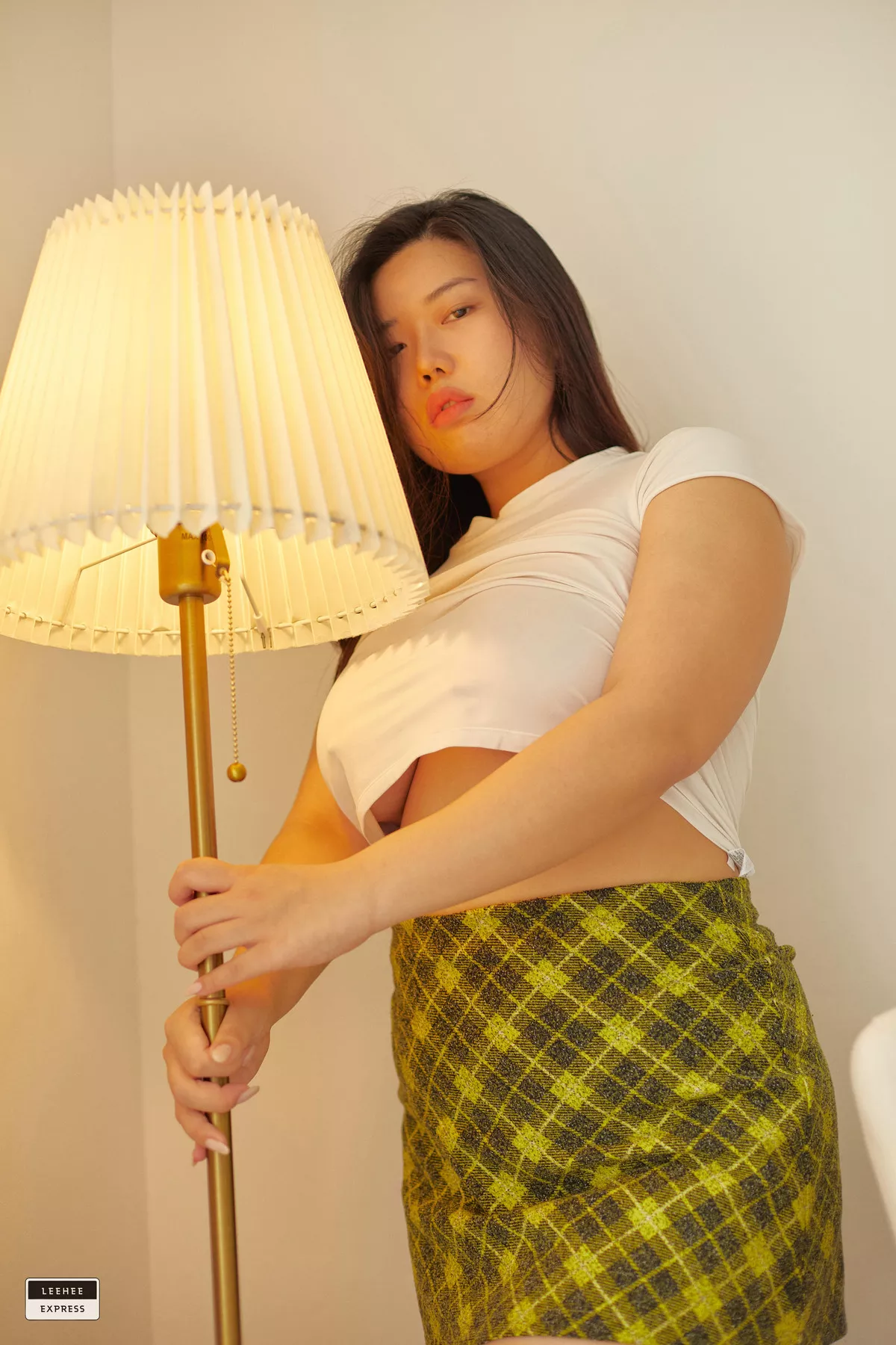 高丽尤物写真 029(41P) LEBE 优质高丽靓模写真图集】 利熙快运 【LEEHEE EXPRESS  H.I